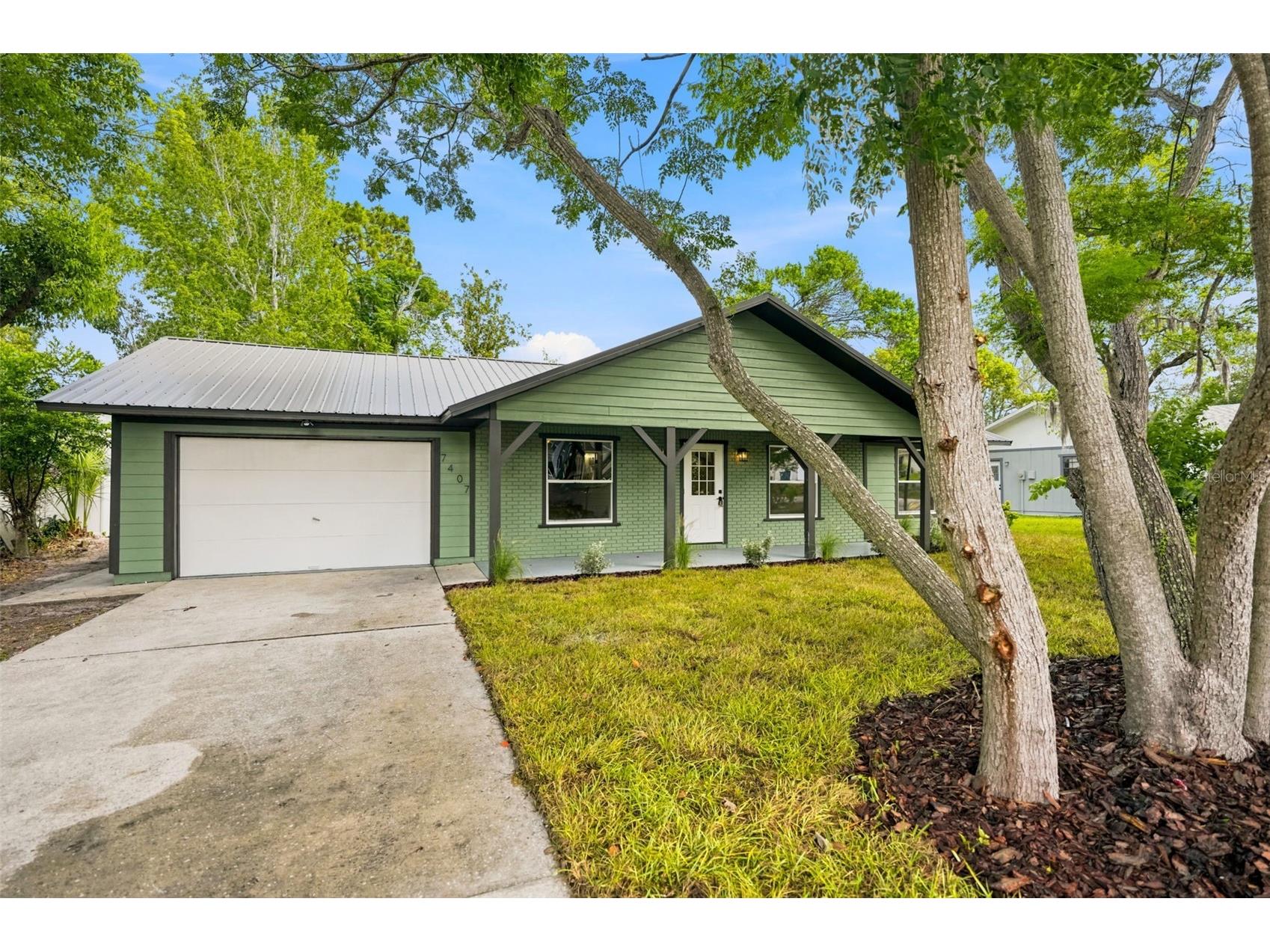 7407 Dundee Way Weeki Wachee FL 34613 W7886880 image1
