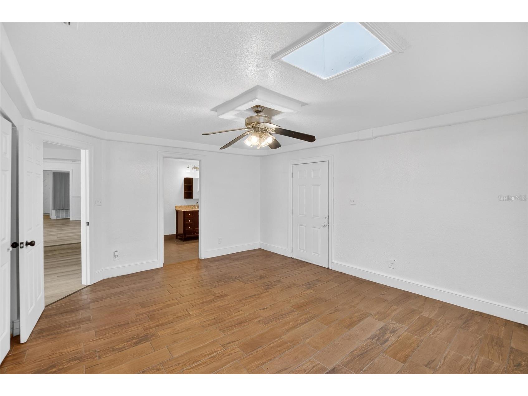 7407 S 33rd Avenue S Tampa FL 33619 TB8482151 image23