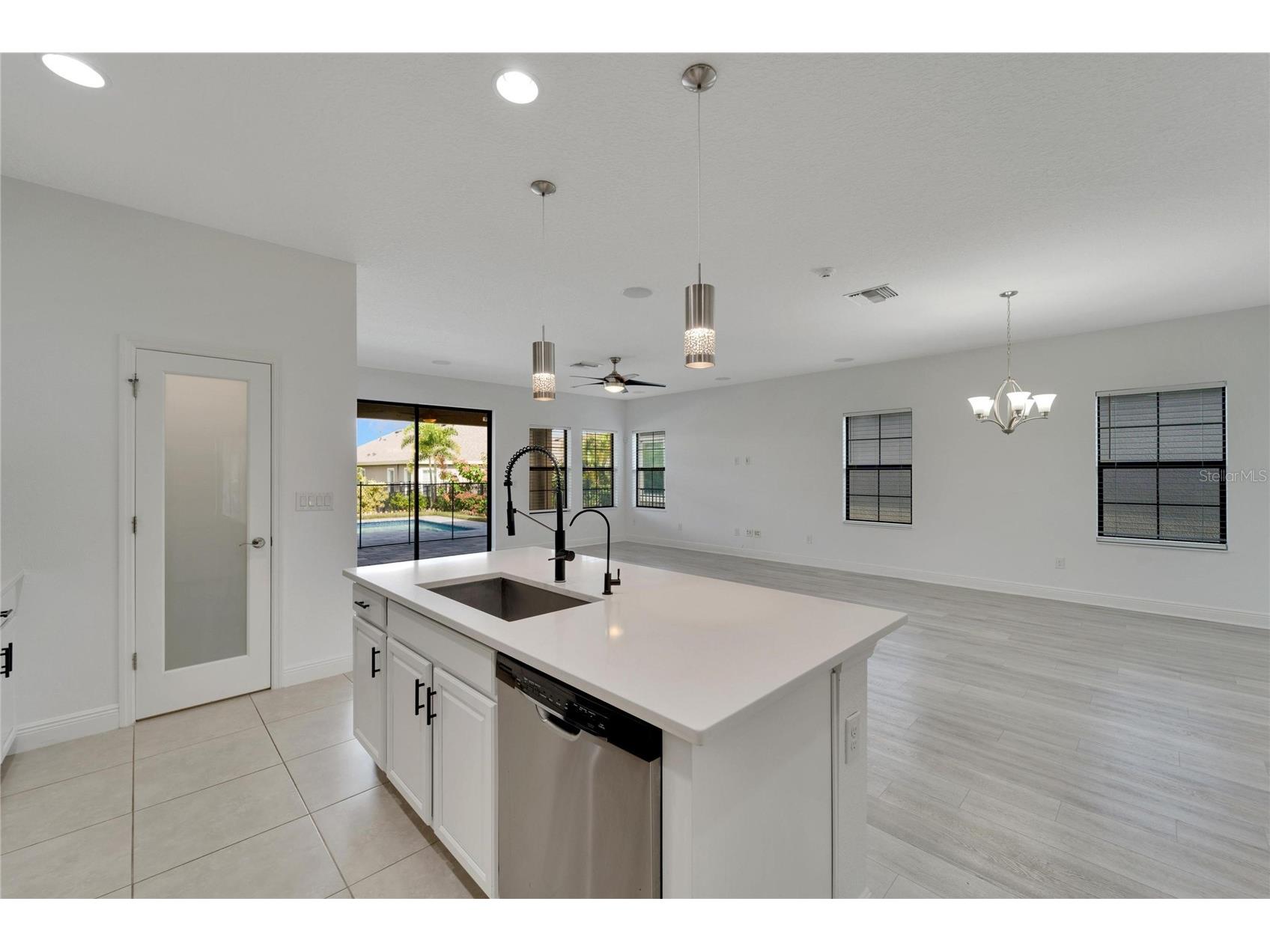 7408 Sungold Meadow Court Apollo Beach FL 33572 TB8400632 image33