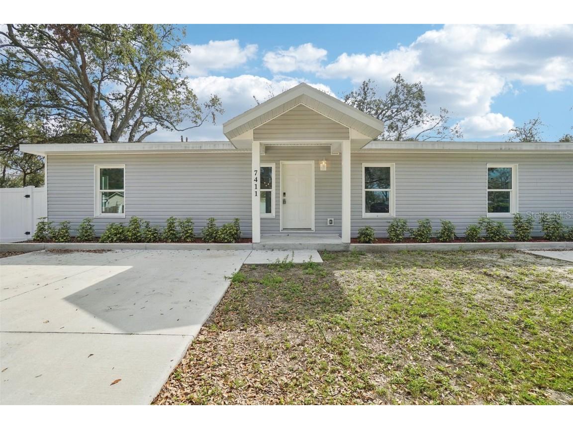 7409 & 7411 E 23rd Avenue Tampa FL 33619 TB8350075 image1