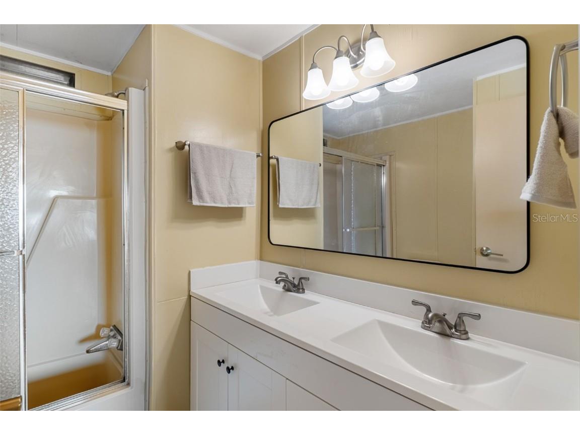 7409 Eastern Circle Drive Brooksville FL 34613 TB8455111 image25