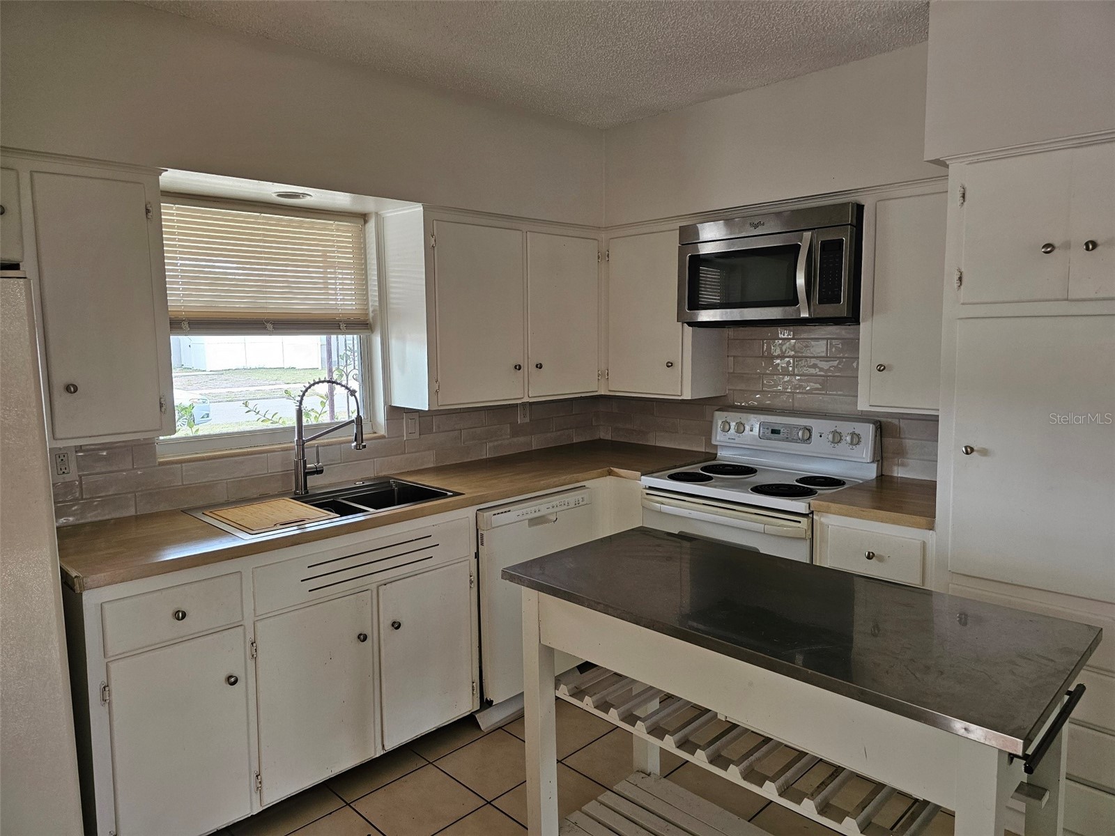 7409 Manatee Street Sarasota FL 34243 A4692702 image3