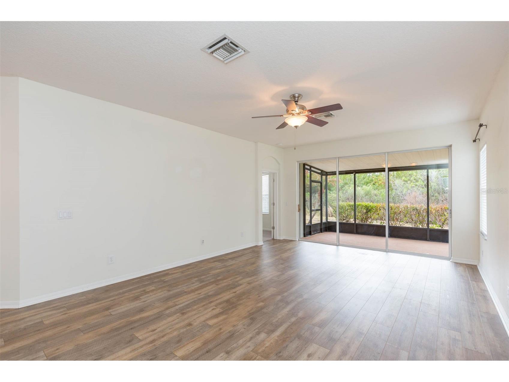 7409 Surrey Wood Lane Apollo Beach FL 33572 TB8478869 image6