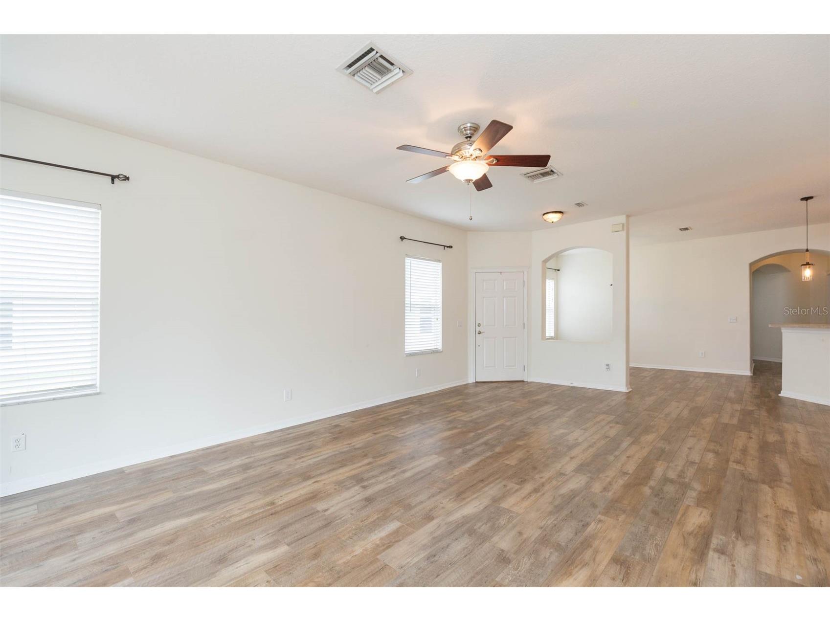 7409 Surrey Wood Lane Apollo Beach FL 33572 TB8478869 image8