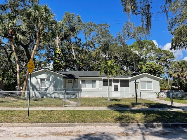 741 28th Avenue S Saint Petersburg FL 33705 TB8455014 image1