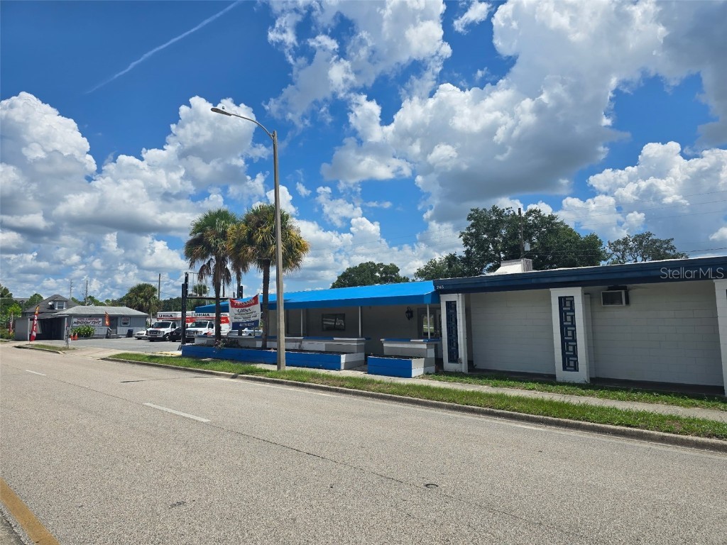 741 Bennett Road Orlando FL 32803 TB8418197 image2