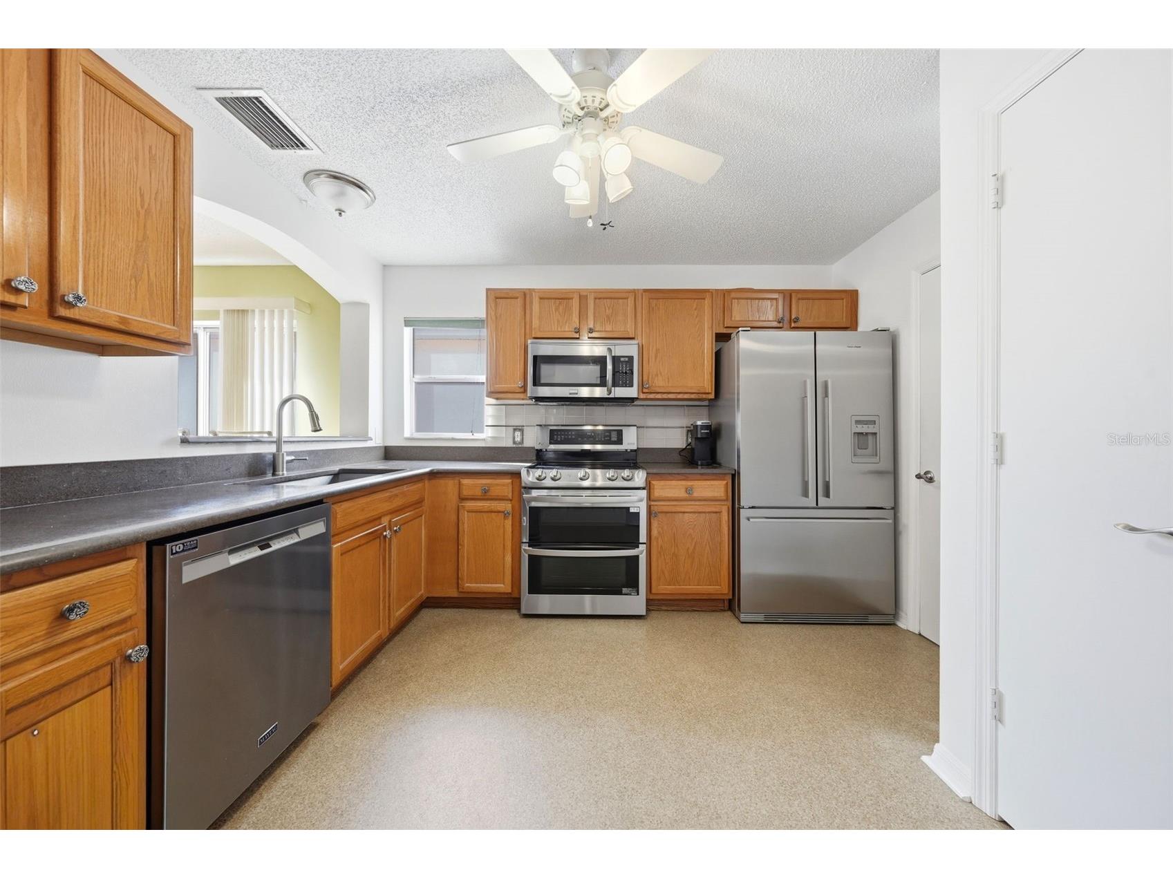 741 Hernandez Drive The Villages FL 32159 G5110582 image5