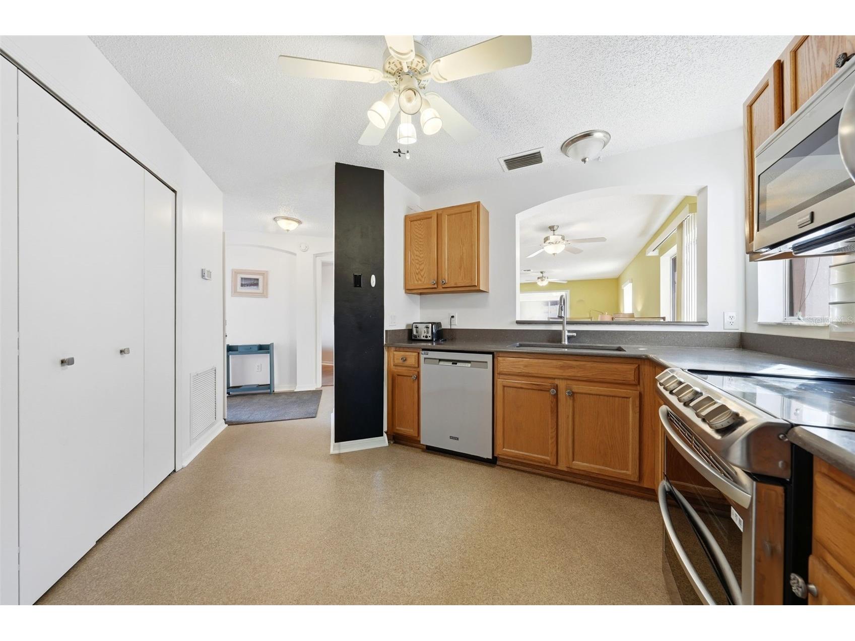 741 Hernandez Drive The Villages FL 32159 G5110582 image8