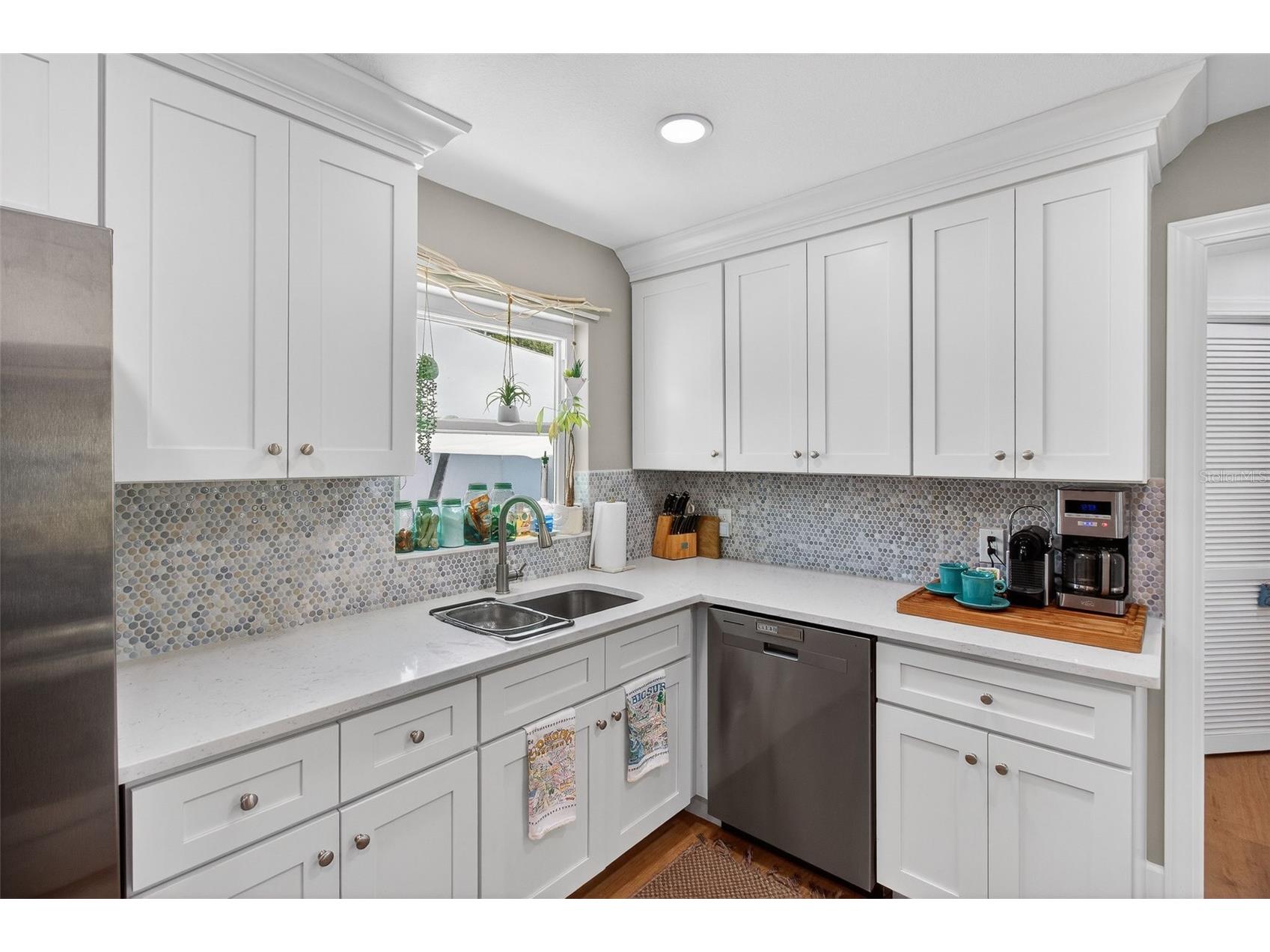 741 Lantana Avenue Clearwater Beach FL 33767 TB8470063 image11