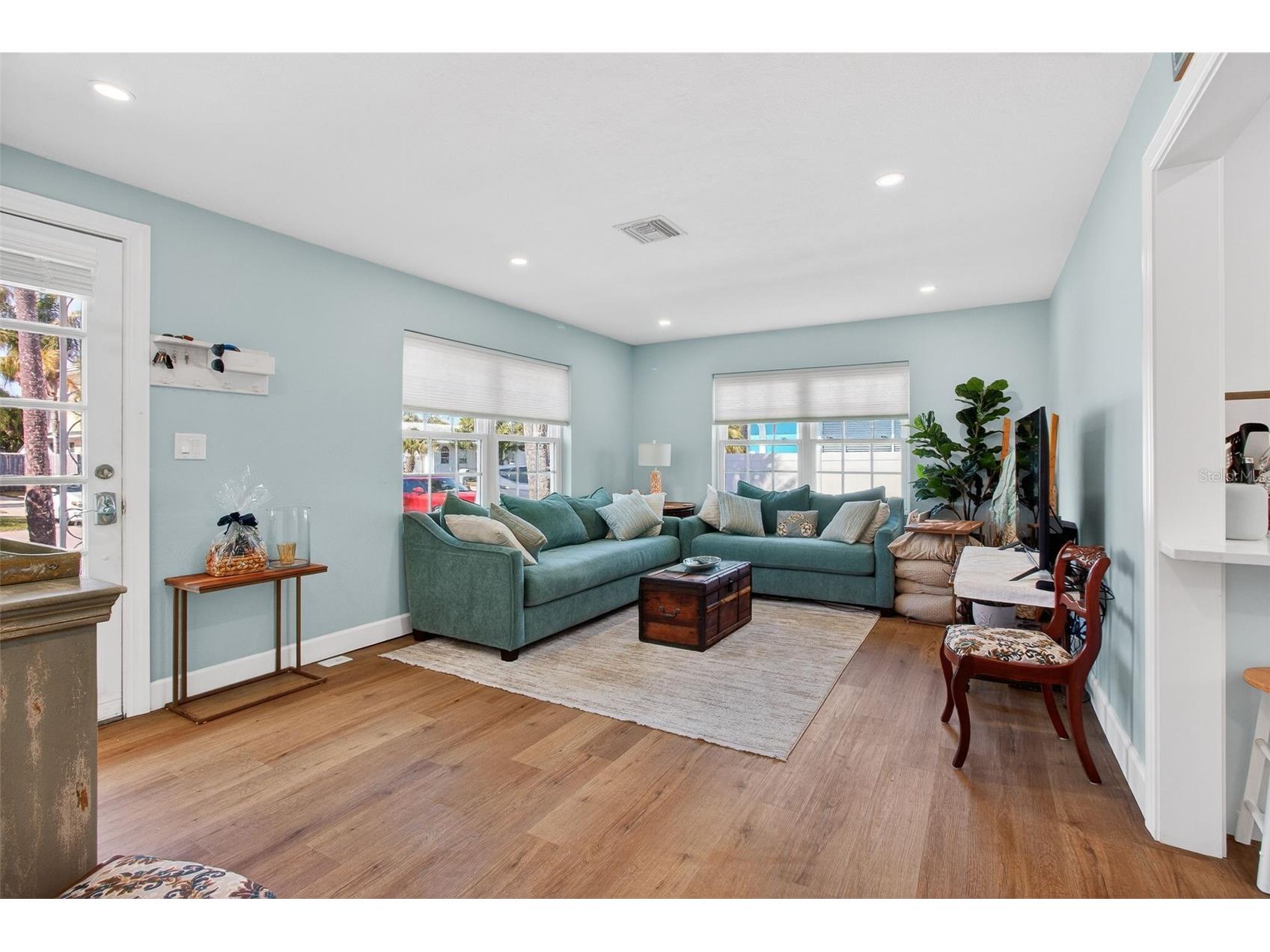 741 Lantana Avenue Clearwater Beach FL 33767 TB8470063 image6