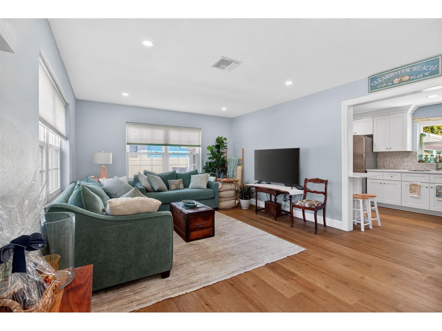 741 Lantana Avenue Clearwater Beach FL 33767 TB8470063 image9