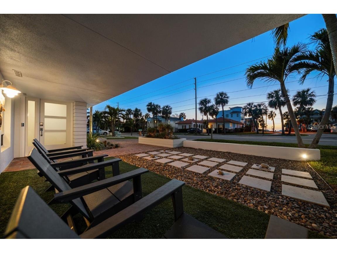 741 Mandalay Avenue Clearwater Beach FL 33767 TB8350072 image1