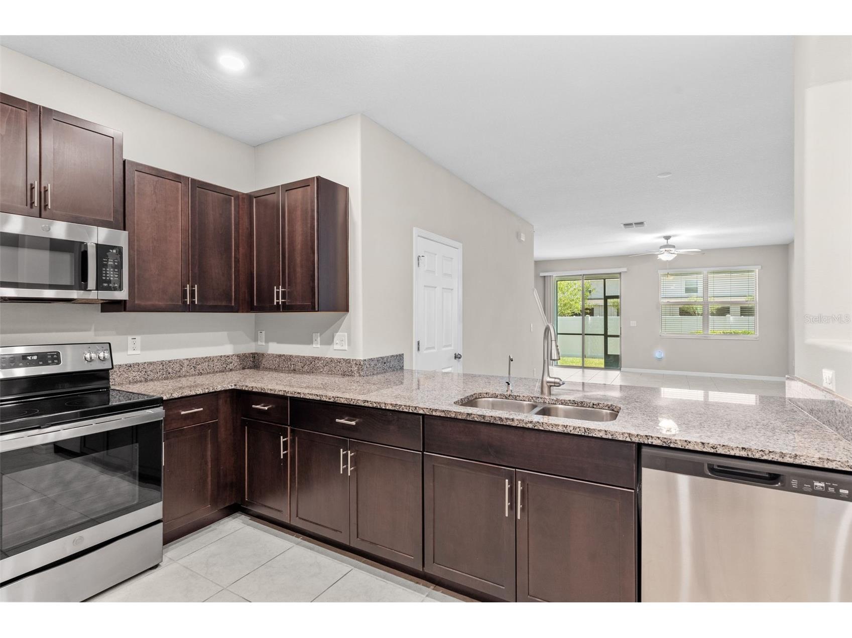 741 Royal Empress Drive Ruskin FL 33570 TB8502765 image11