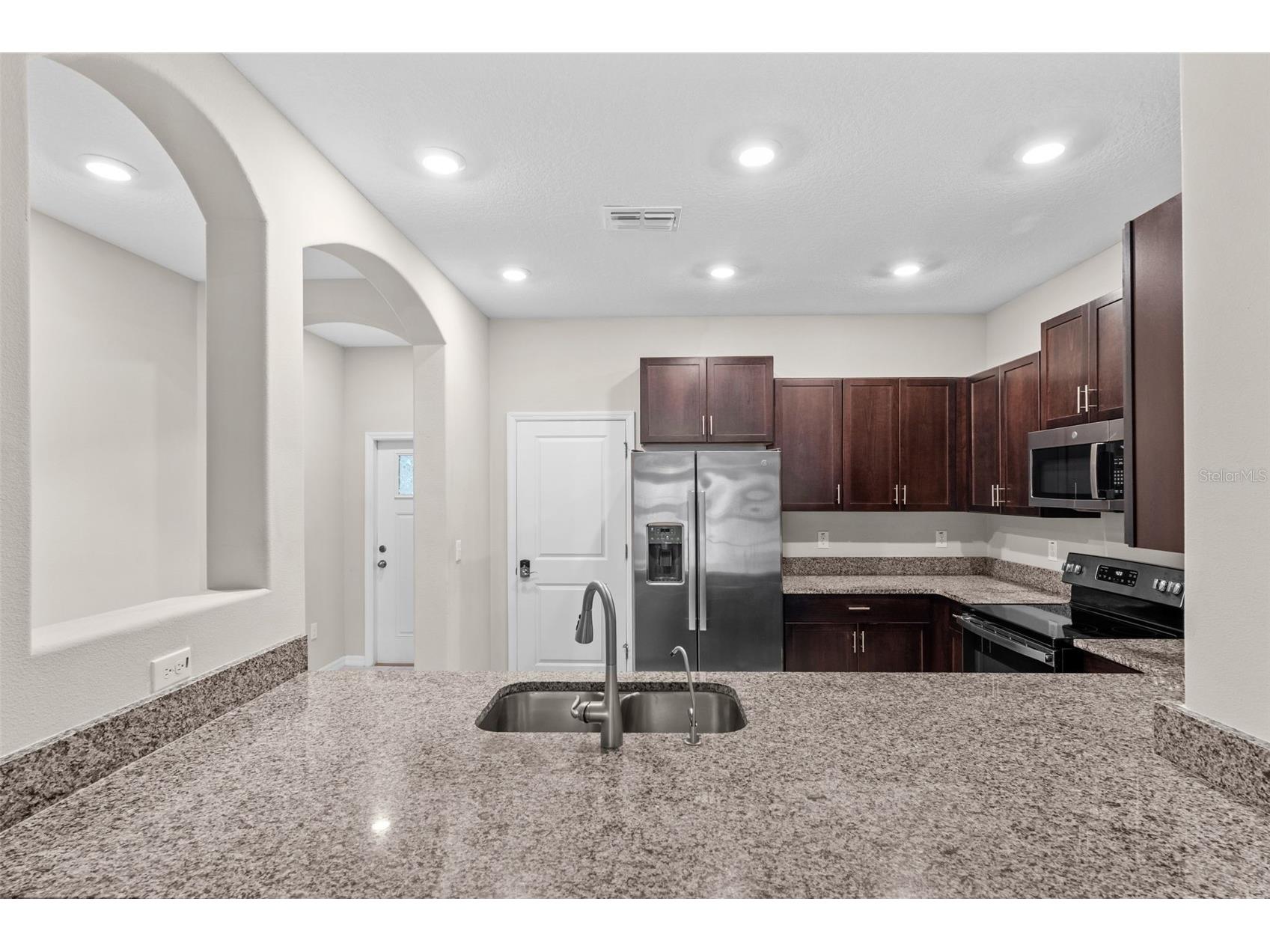 741 Royal Empress Drive Ruskin FL 33570 TB8502765 image14