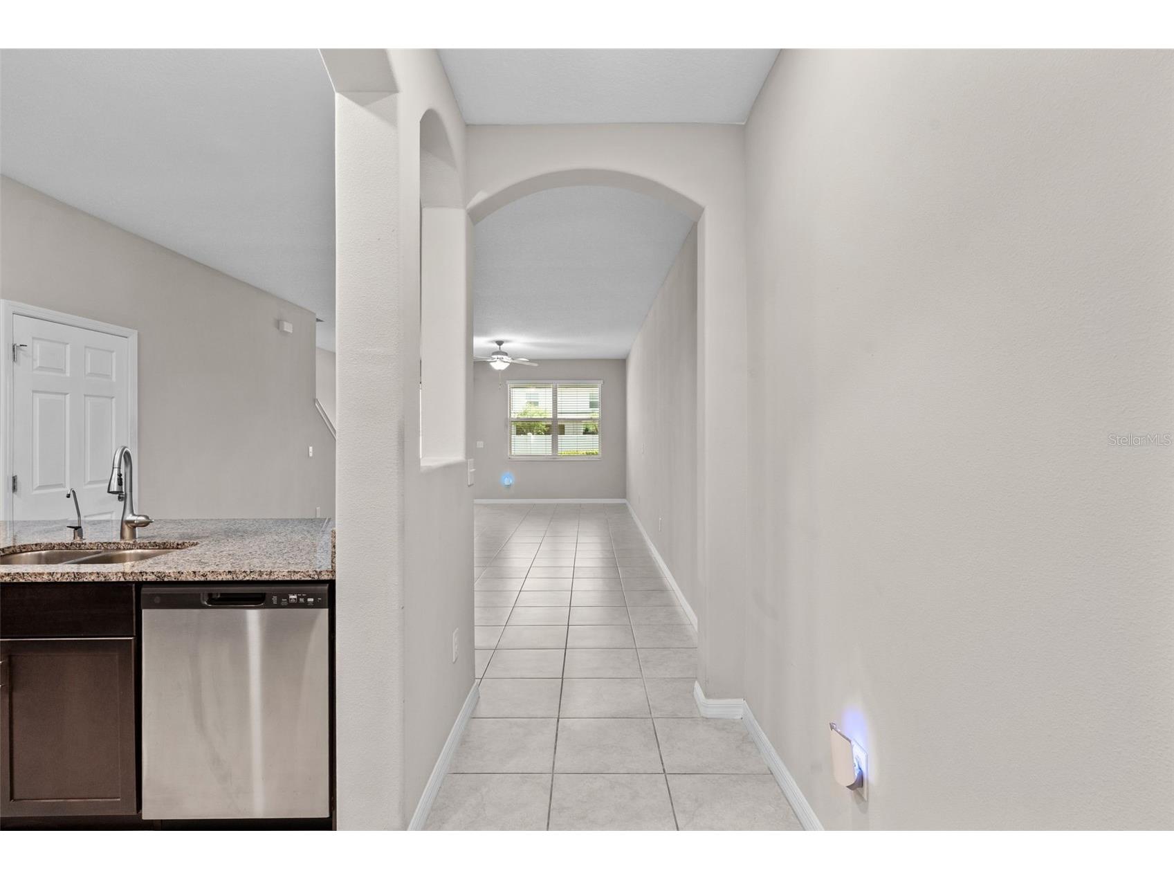 741 Royal Empress Drive Ruskin FL 33570 TB8502765 image4