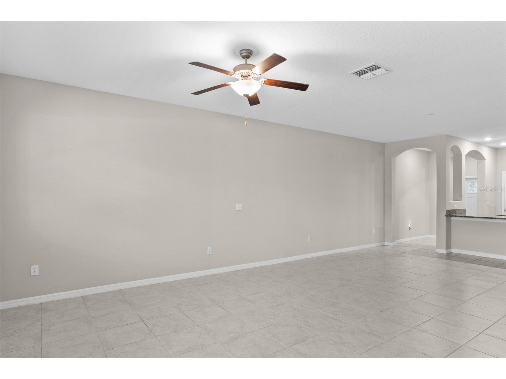 741 Royal Empress Drive Ruskin FL 33570 TB8502765 image8