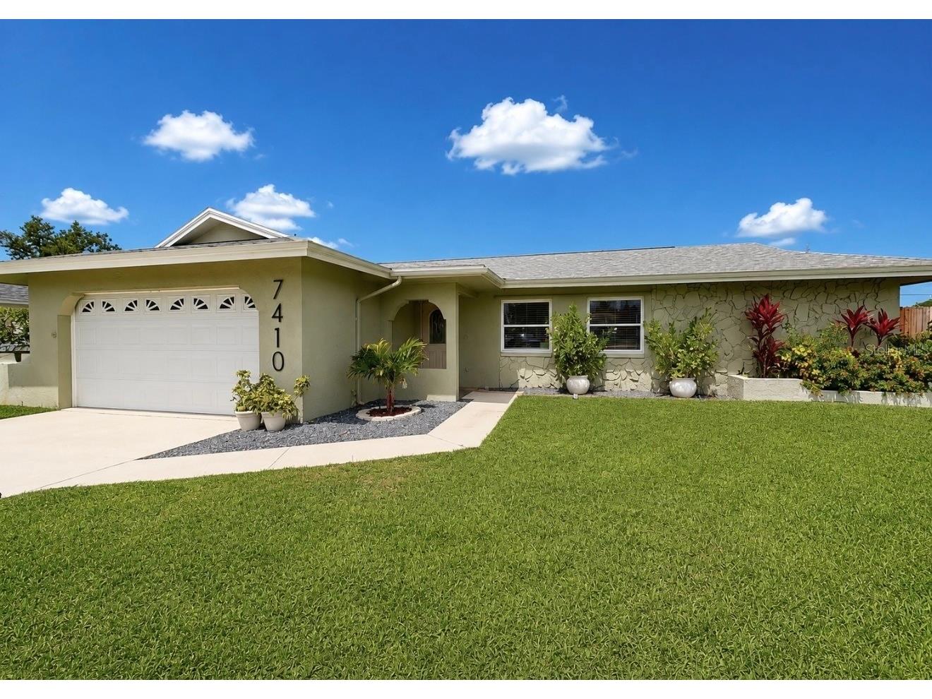 7410 13th Avenue W Bradenton FL 34209 TB8512019 image1