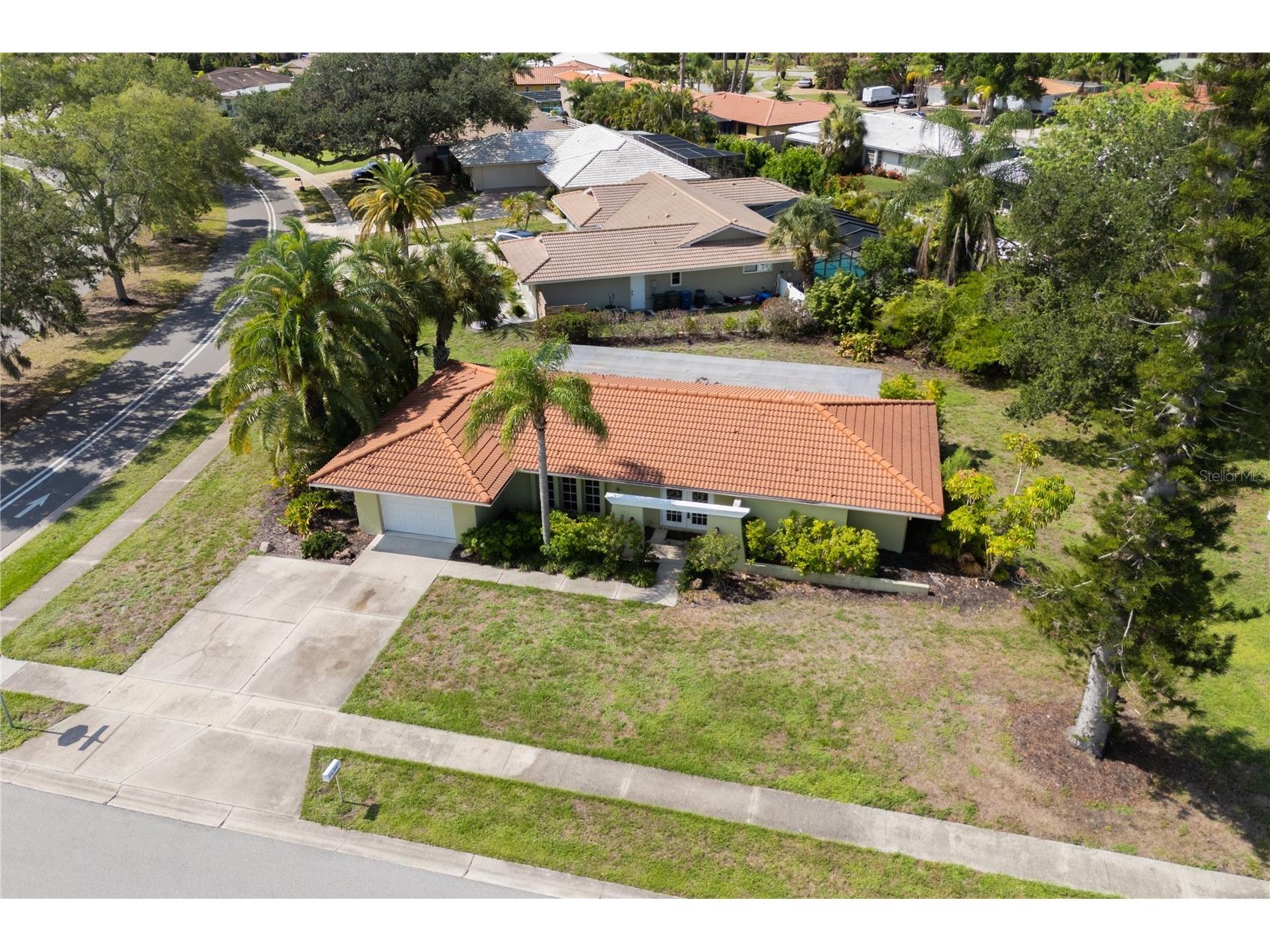 7411 Dickens Drive Sarasota FL 34231 A4699112 image24
