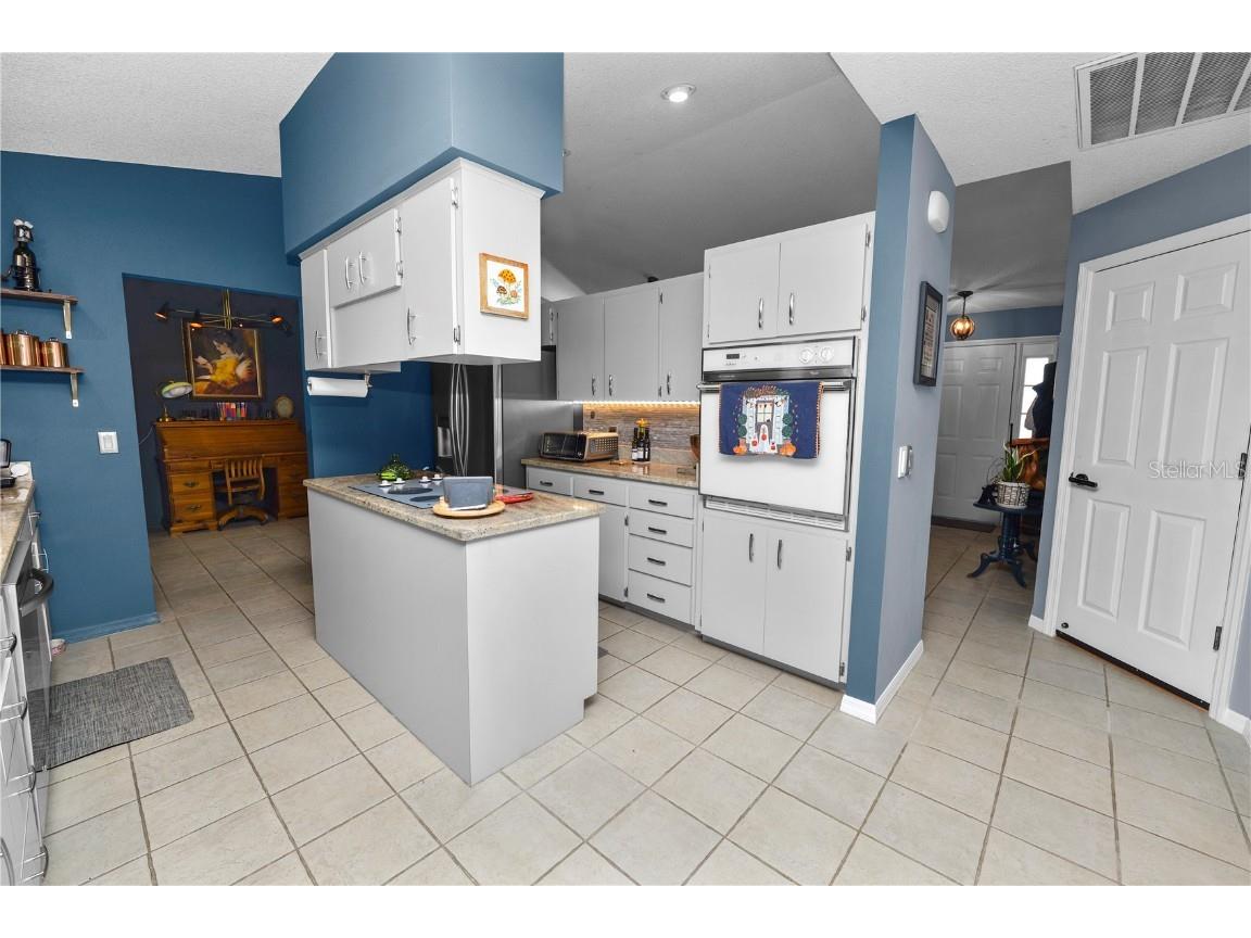 7411 Floral Circle E Lakeland FL 33810 L4956486 image11