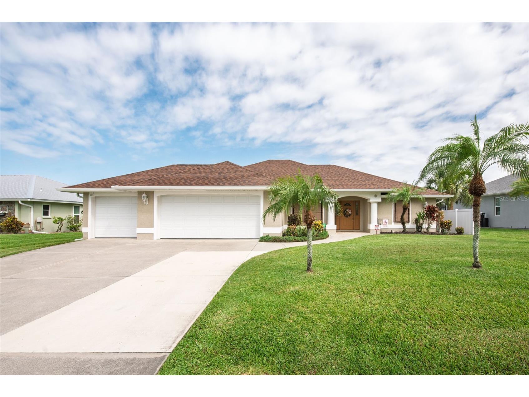 7411 Snow Drive Englewood FL 34224 D6147654 image1