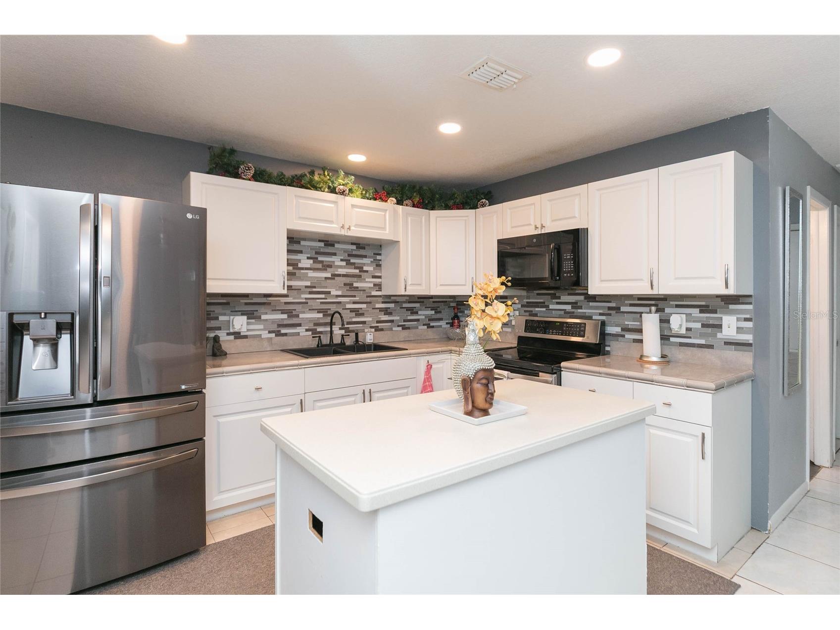 7412 Kingston Drive Tampa FL 33619 TB8515987 image10