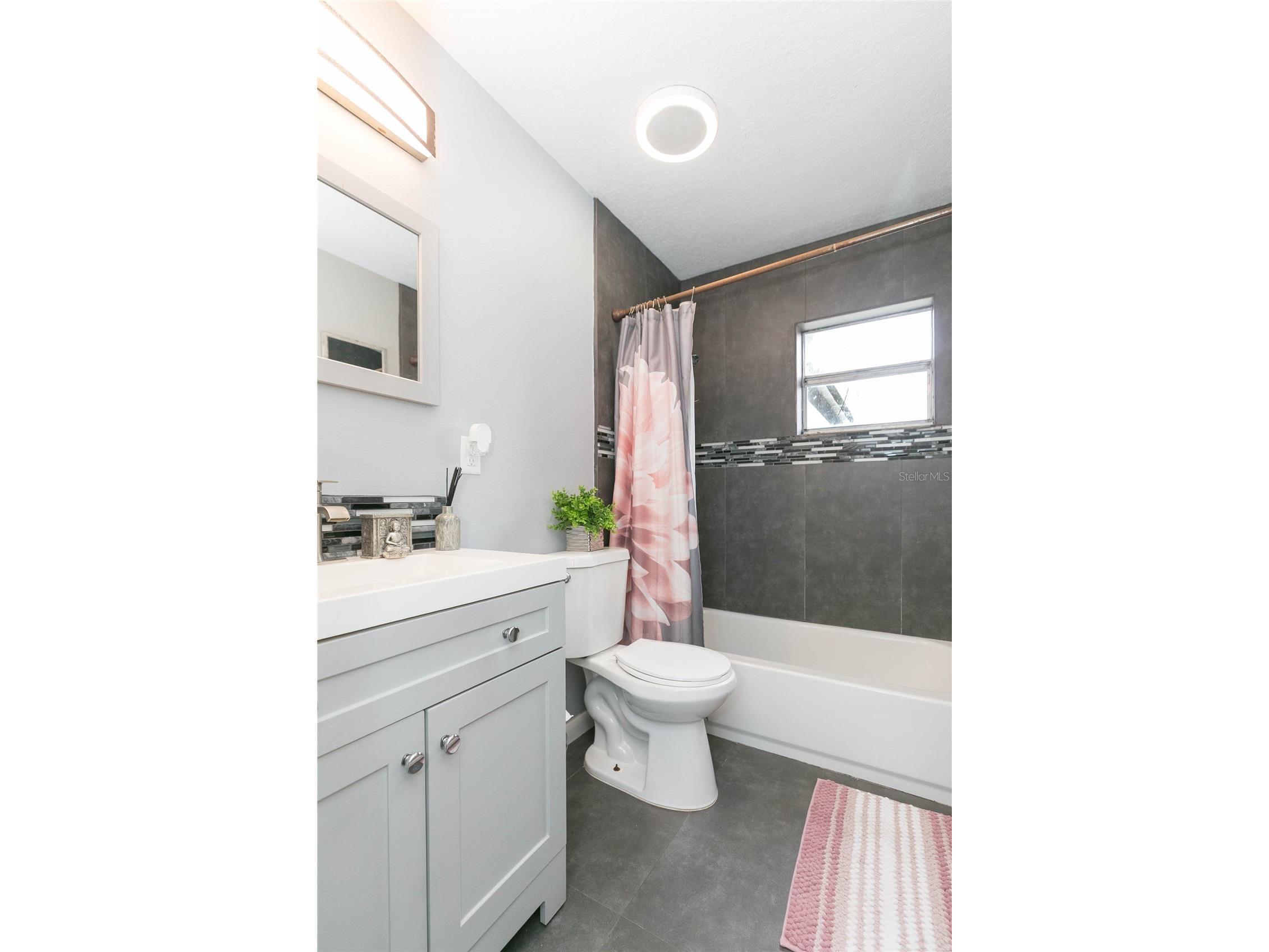 7412 Kingston Drive Tampa FL 33619 TB8515987 image20