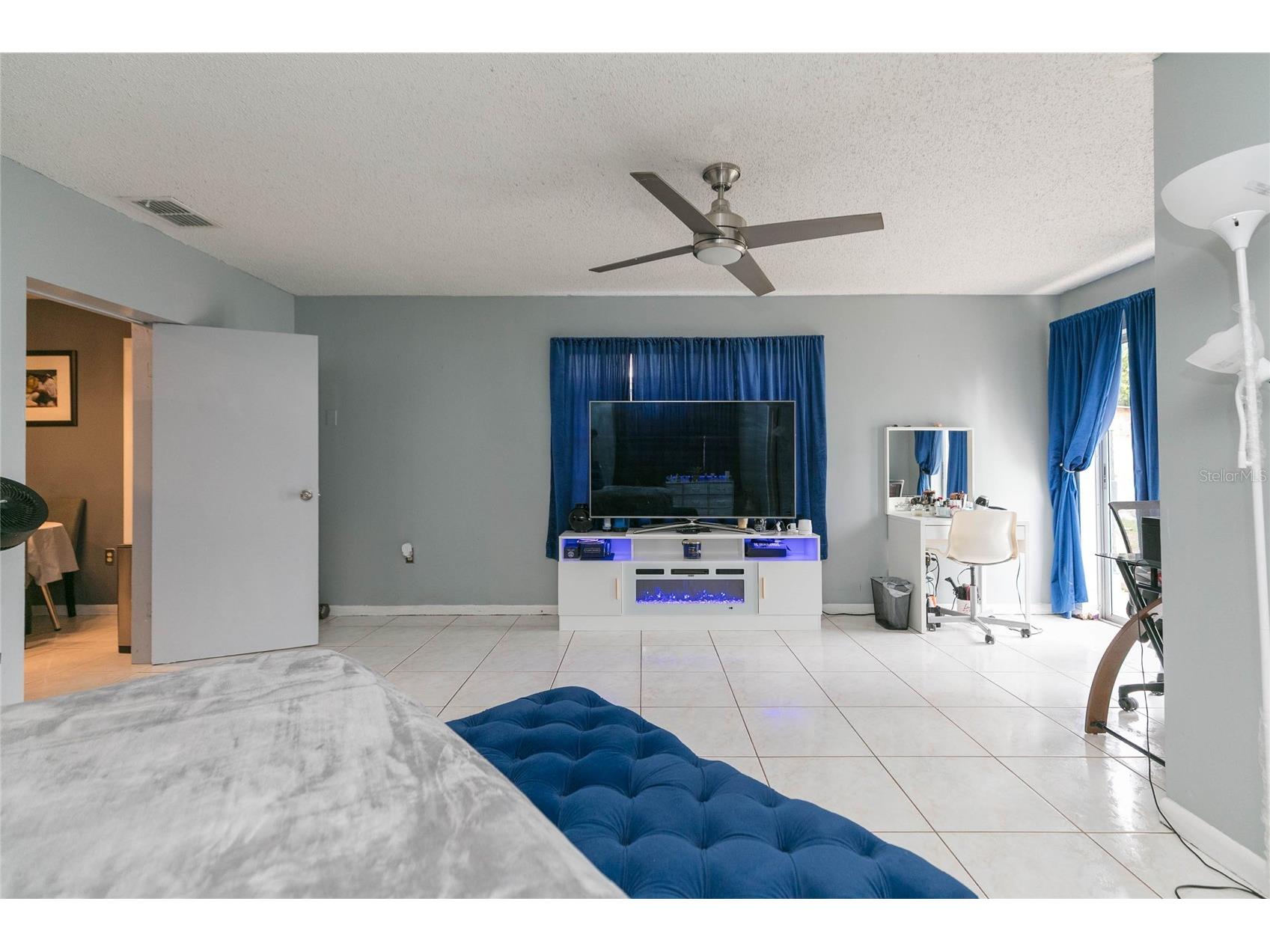 7412 Kingston Drive Tampa FL 33619 TB8515987 image25
