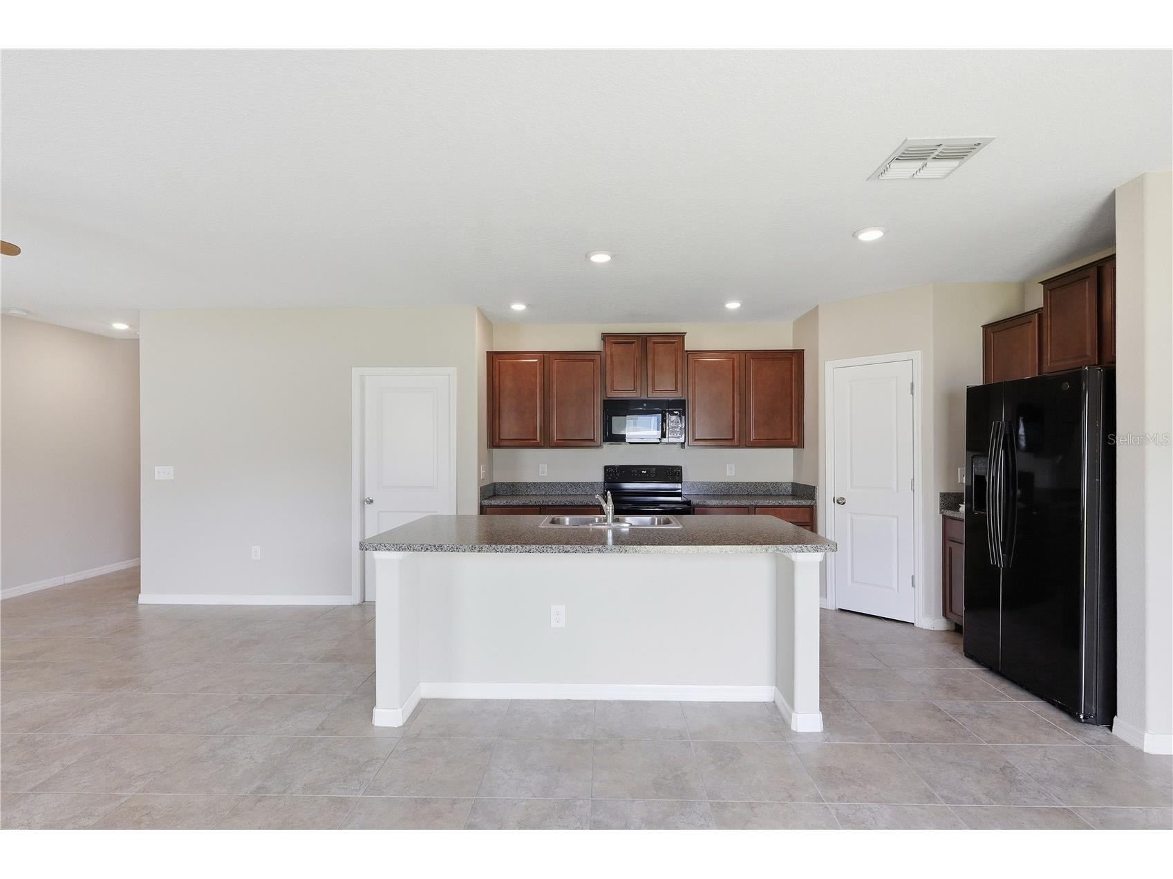 7412 Rosy Periwinkle Court Tampa FL 33619 TB8521124 image11