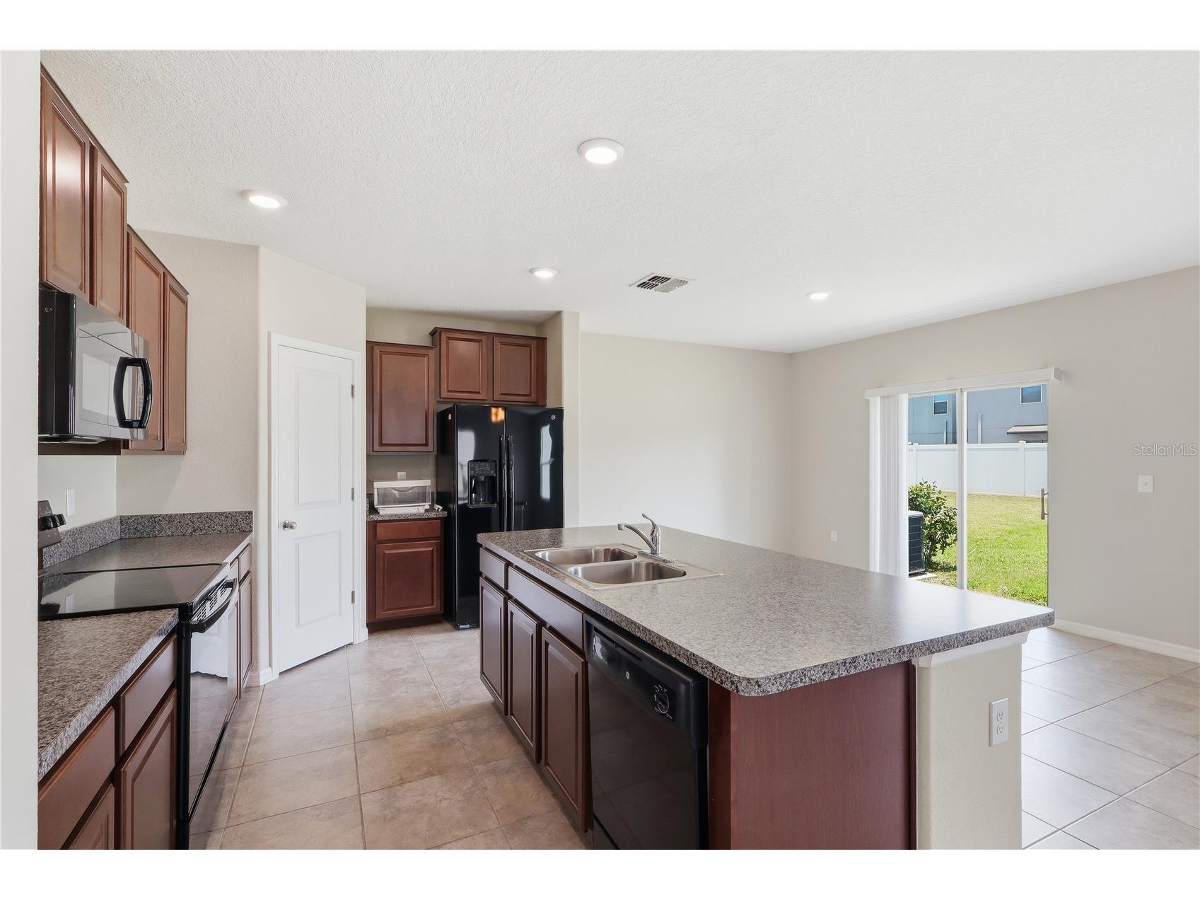 7412 Rosy Periwinkle Court Tampa FL 33619 TB8521124 image13