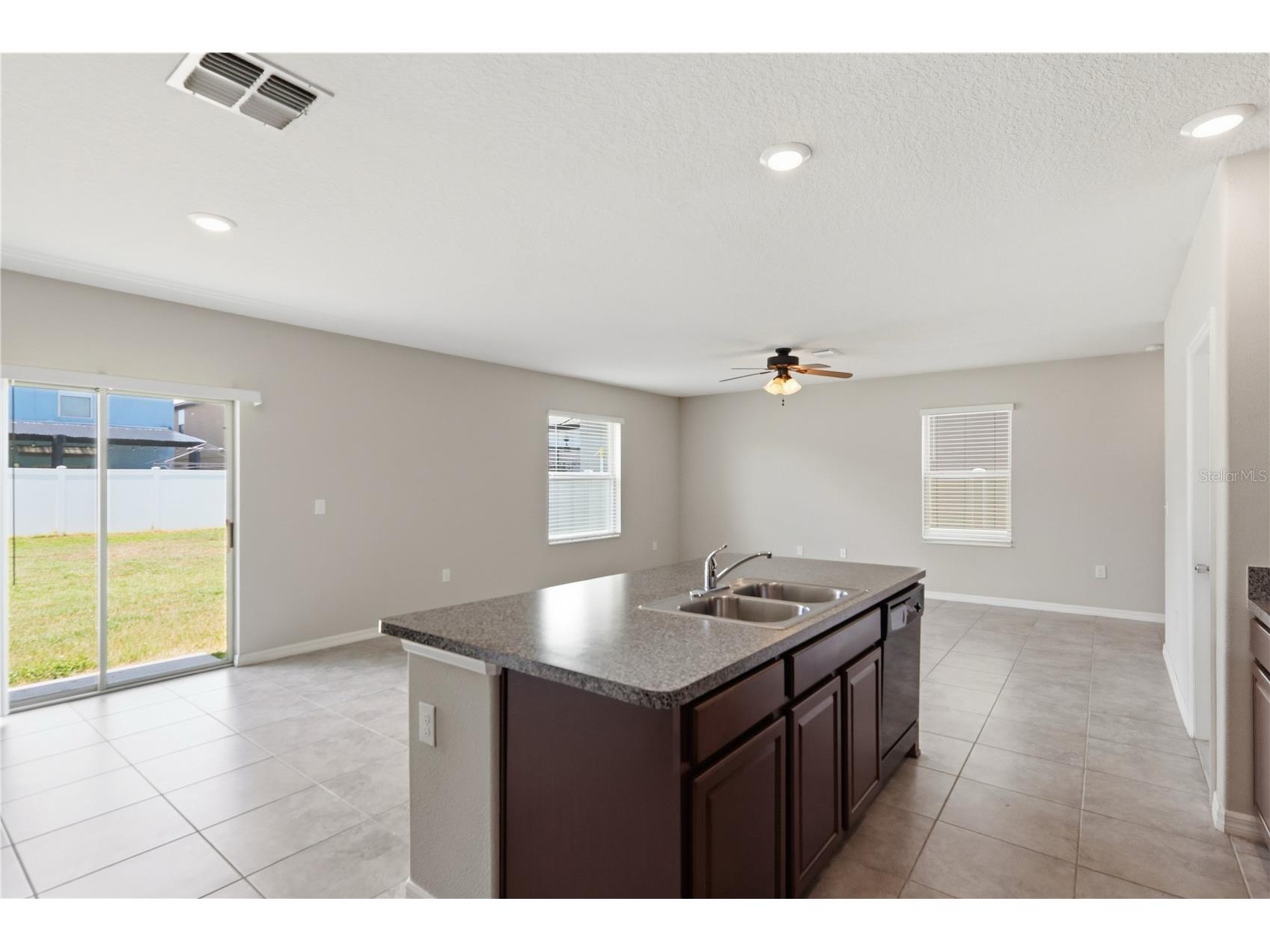7412 Rosy Periwinkle Court Tampa FL 33619 TB8521124 image14