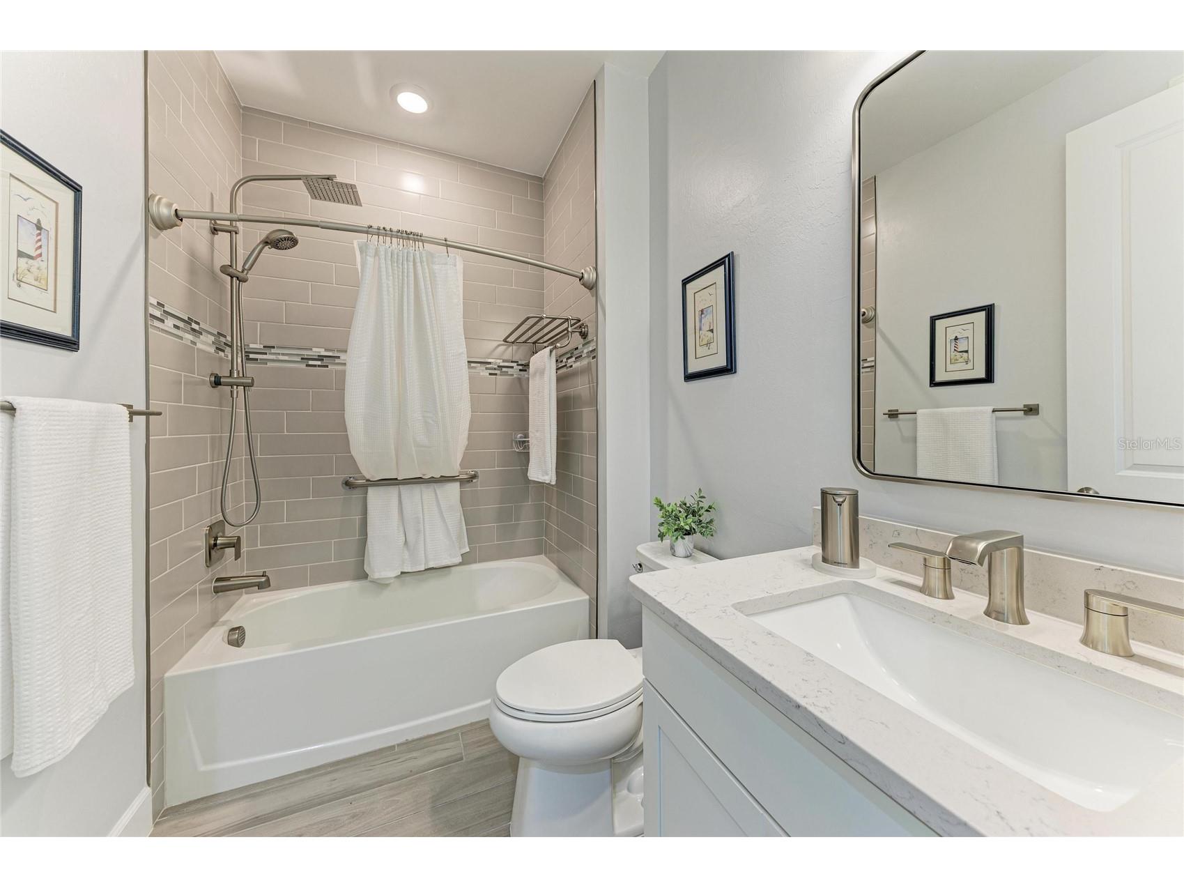 7412 Summerland Cove Lakewood Ranch FL 34202 A4694052 image36