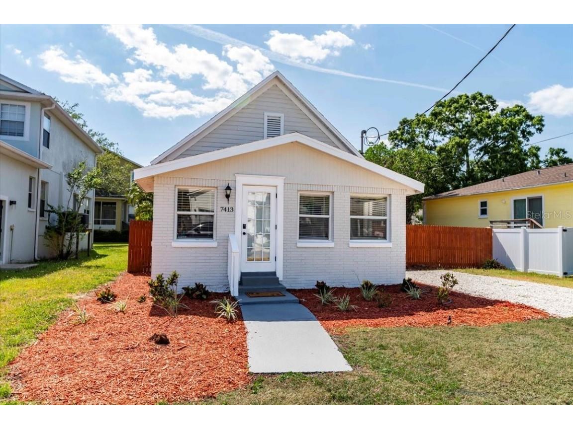 7413 S Elliott Street Tampa FL 33616 C7509204 image1