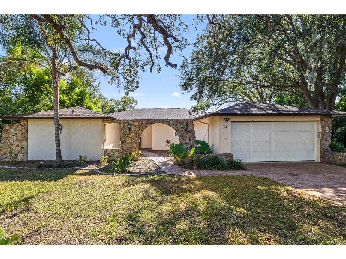 7415 Lake Forest Circle Port Richey FL 34668 TB8442615 image1