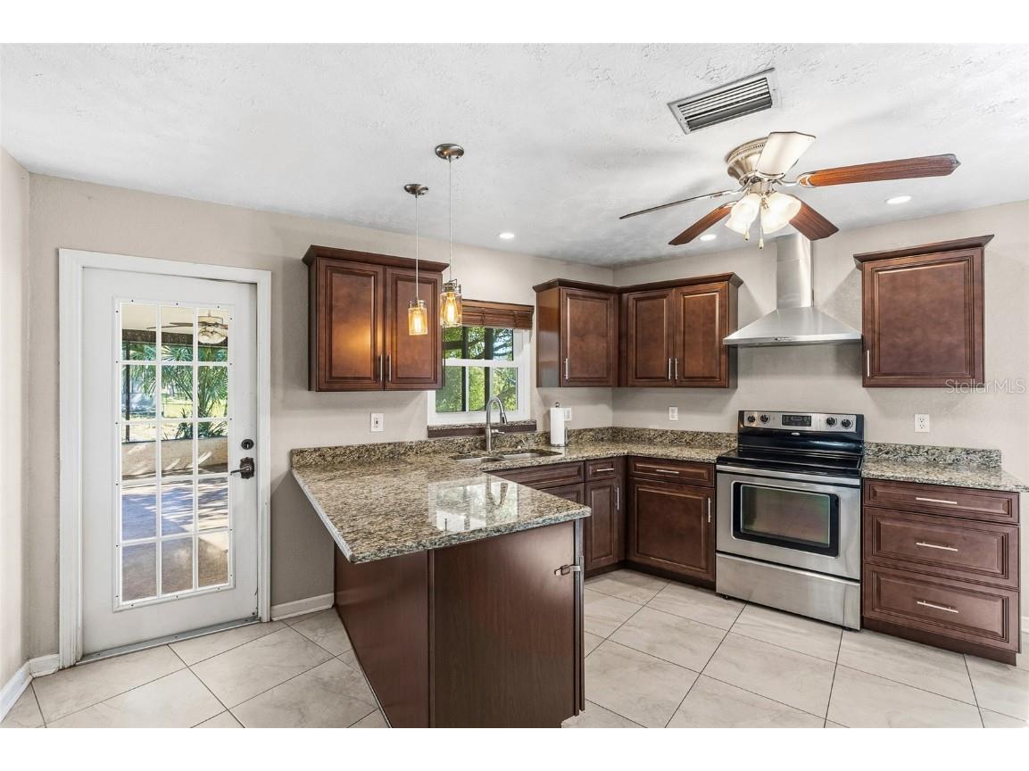 7415 Lake Forest Circle Port Richey FL 34668 TB8442615 image11