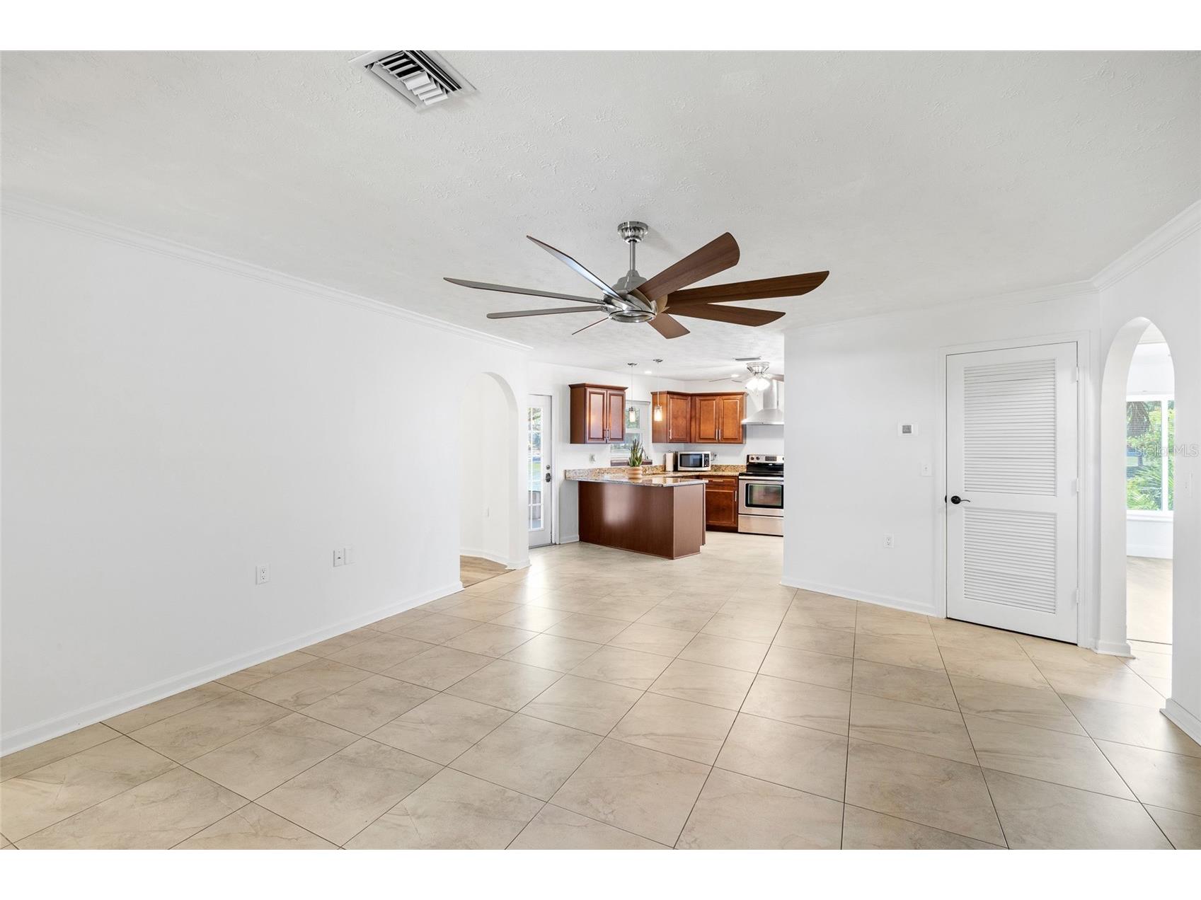 7415 Lake Forest Circle Port Richey FL 34668 TB8504158 image13