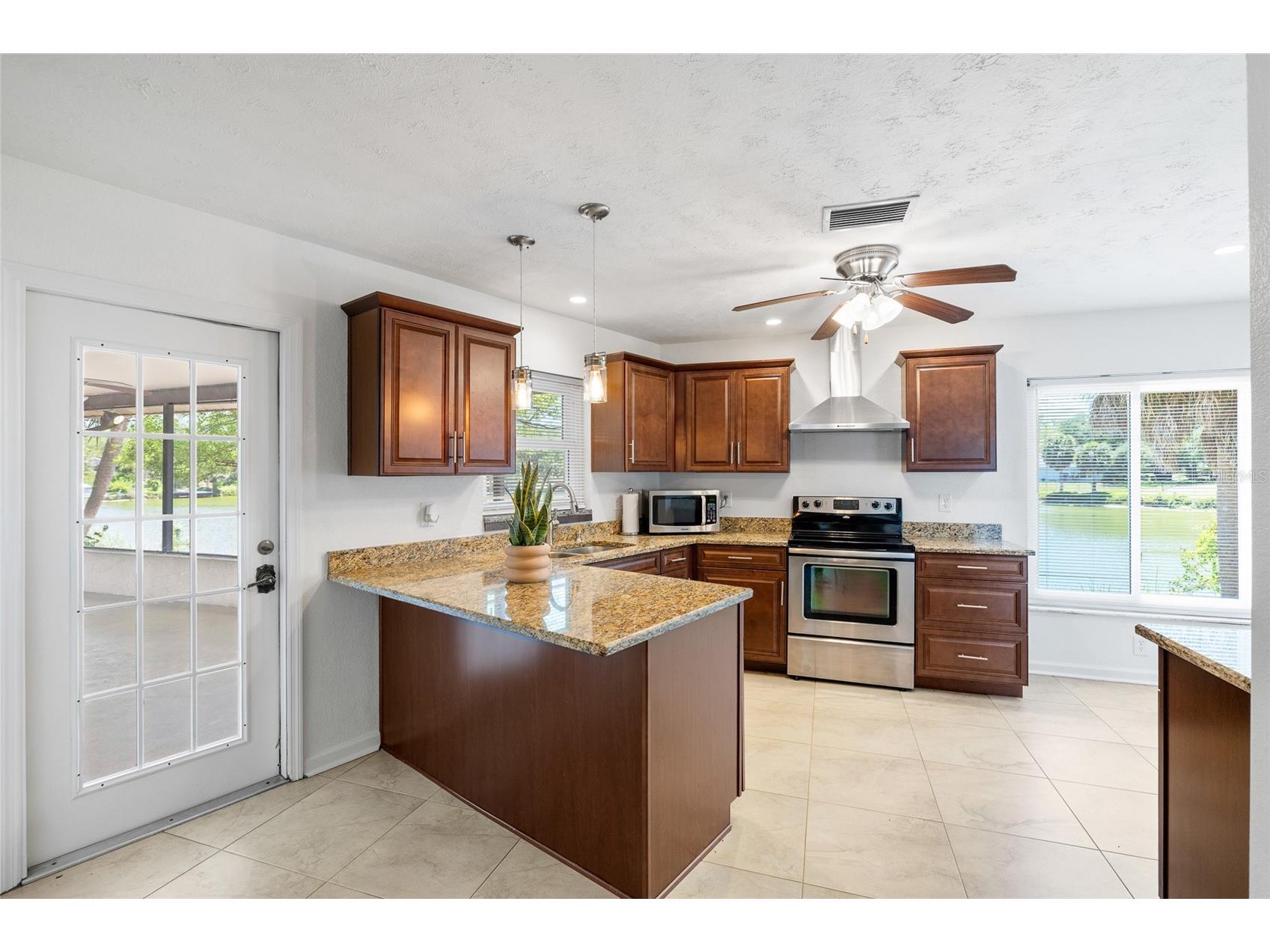 7415 Lake Forest Circle Port Richey FL 34668 TB8504158 image17