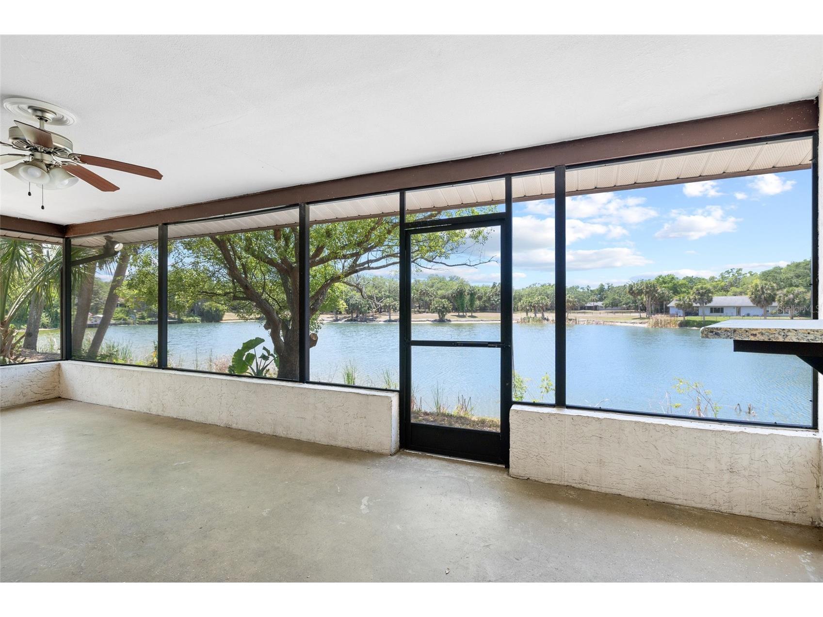 7415 Lake Forest Circle Port Richey FL 34668 TB8504158 image40
