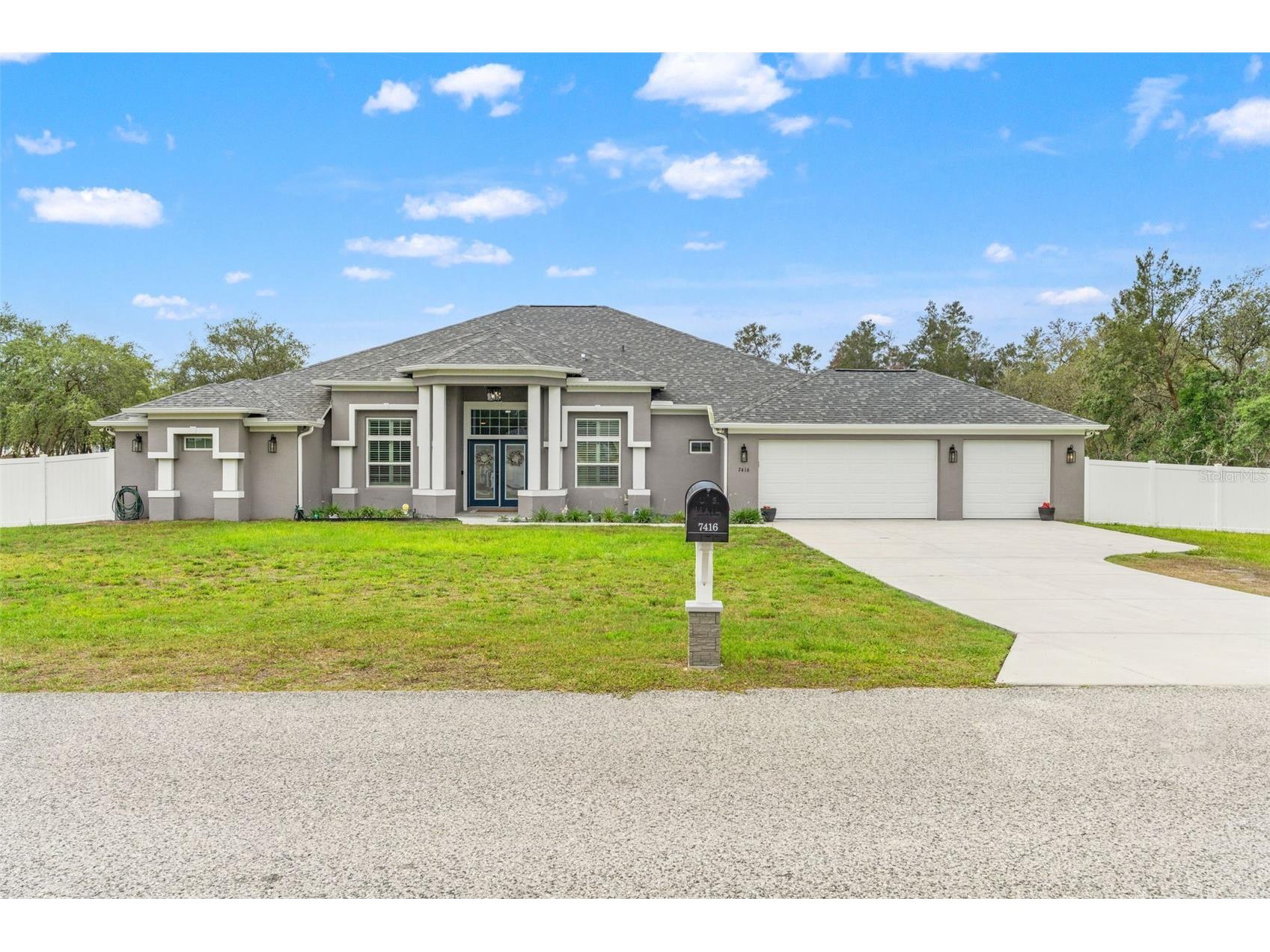 7416 Bahama Swallow Avenue Weeki Wachee FL 34613 W7885683 image2