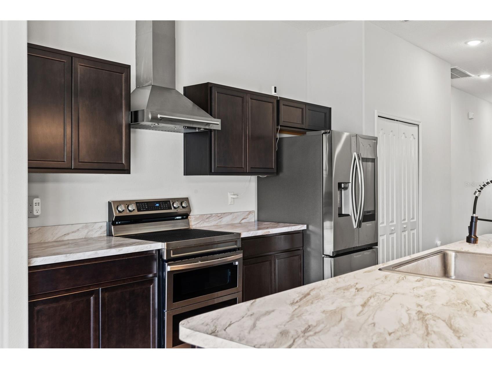 7416 Bahama Swallow Avenue Weeki Wachee FL 34613 W7885683 image25