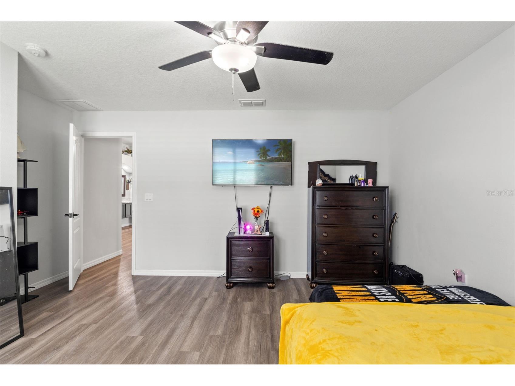 7416 Bahama Swallow Avenue Weeki Wachee FL 34613 W7885683 image37