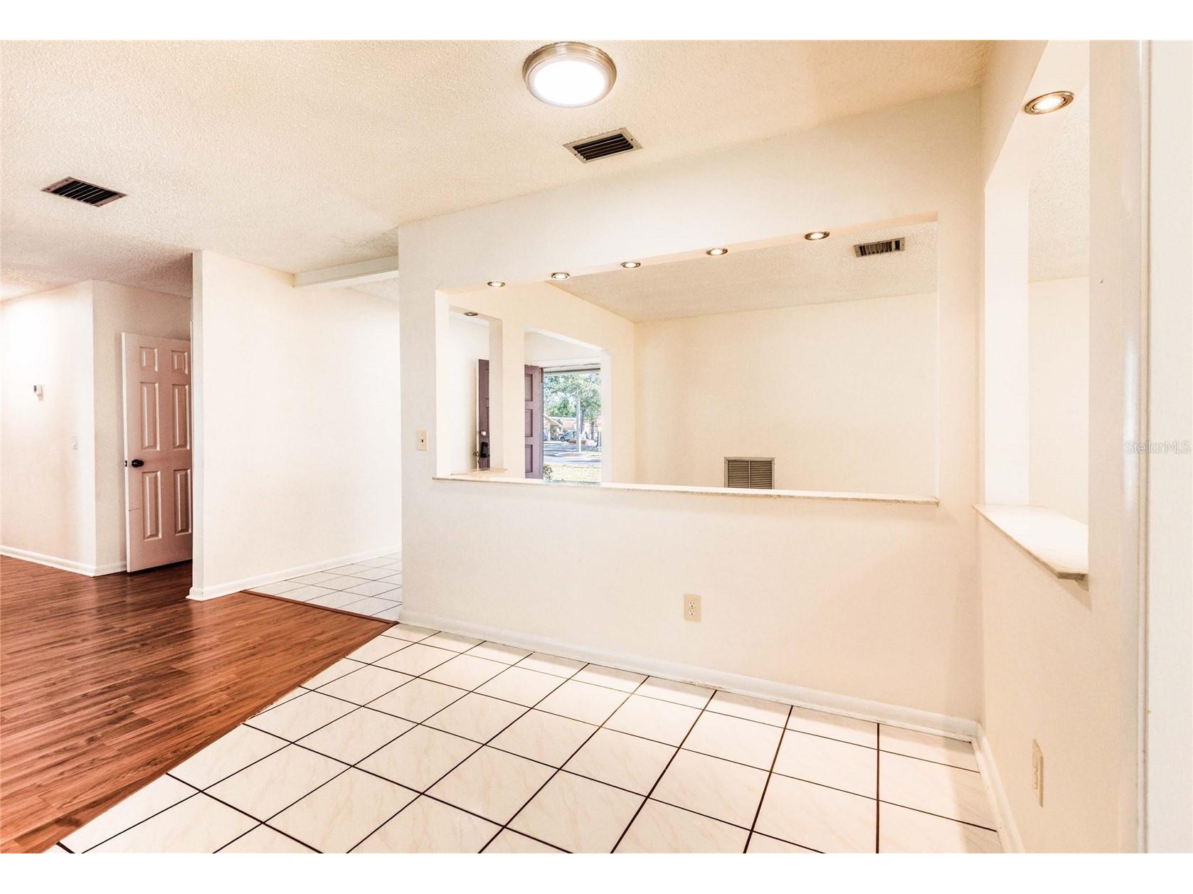 7416 Clearview Drive Tampa FL 33634 A4680005 image12