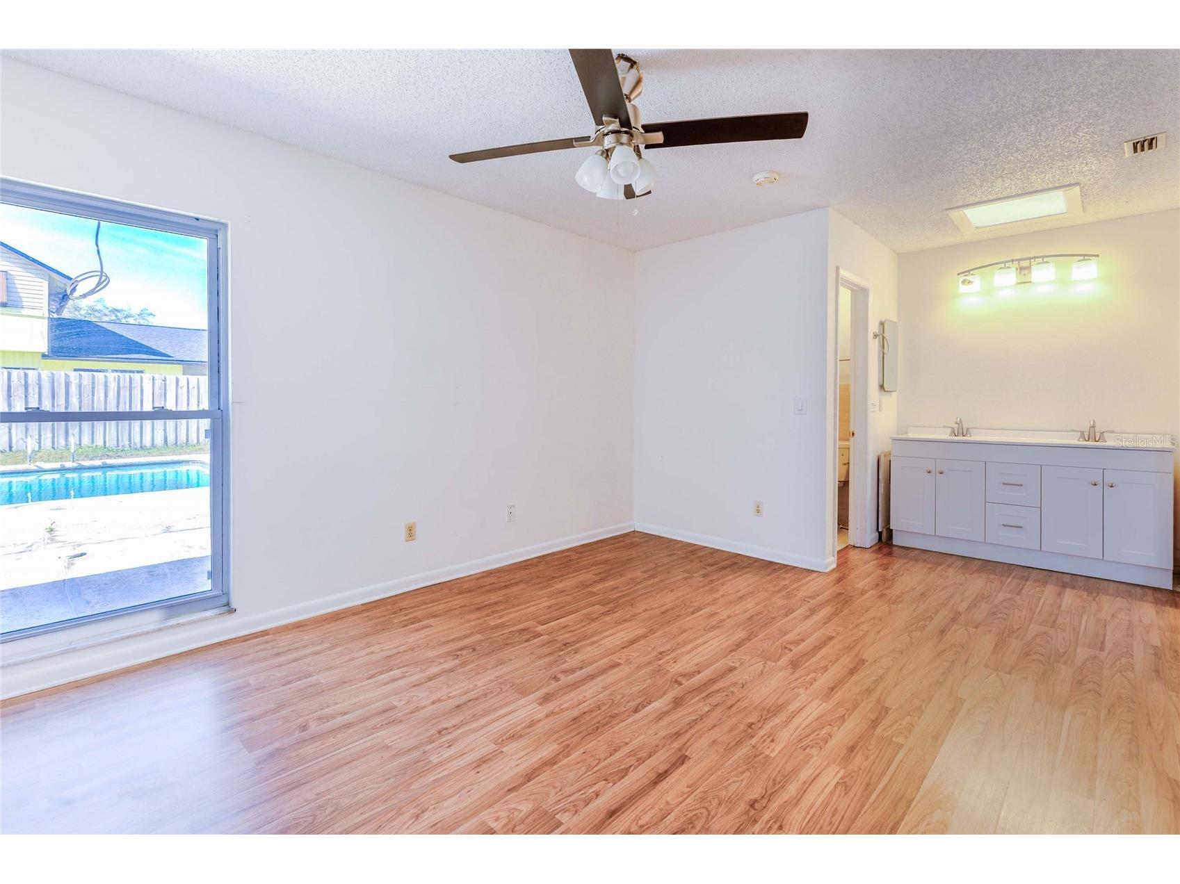 7416 Clearview Drive Tampa FL 33634 A4680005 image19