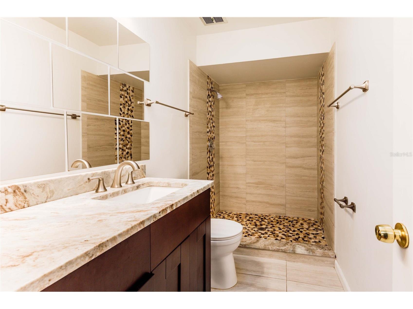 7416 Clearview Drive Tampa FL 33634 A4680005 image25