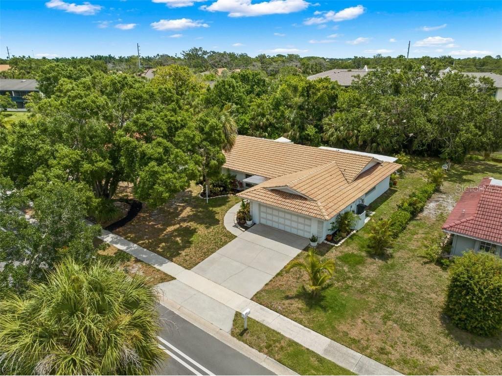 7417 Curtiss Avenue Sarasota FL 34231 A4572532 image1