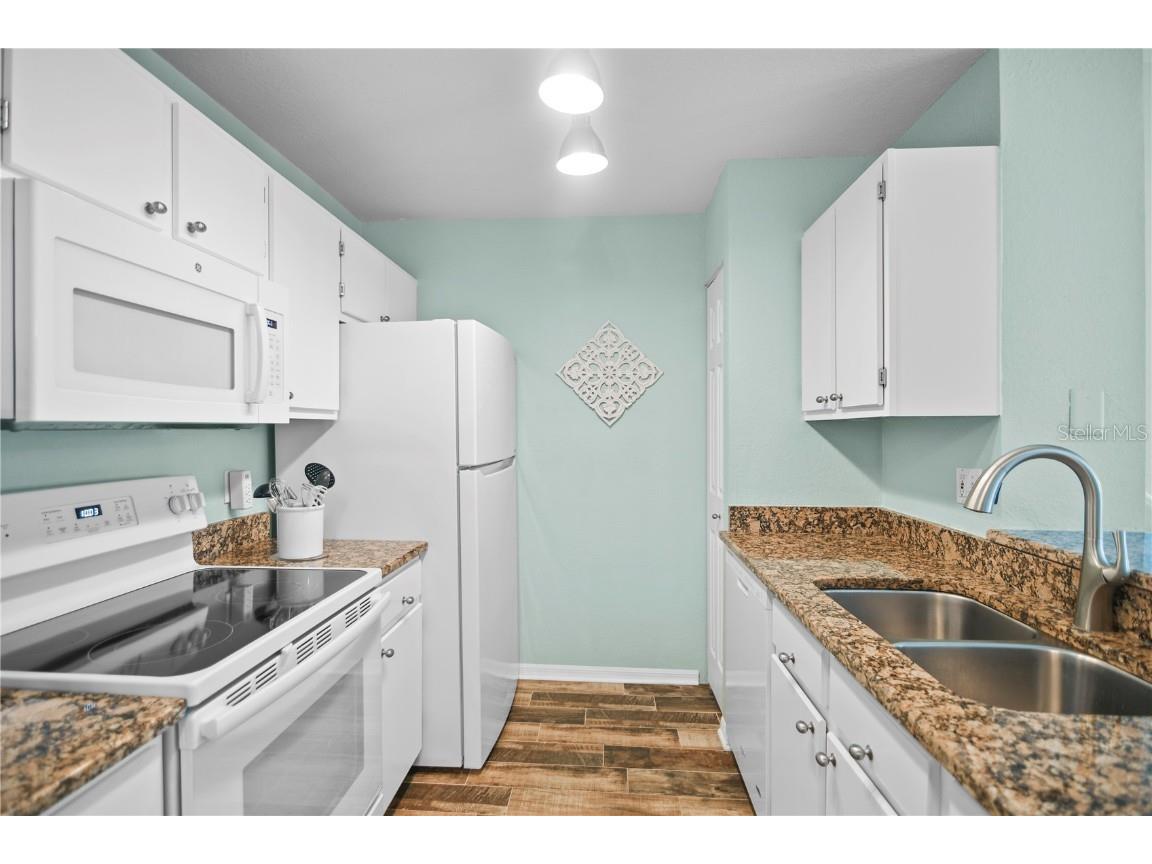 7417 Vista Way #202 Lakewood Ranch FL 34202 A4671564 image11