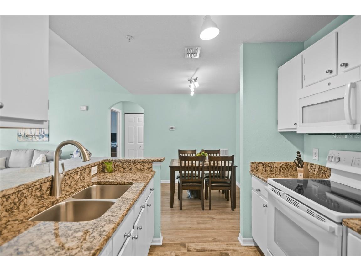 7417 Vista Way #202 Lakewood Ranch FL 34202 A4671564 image12