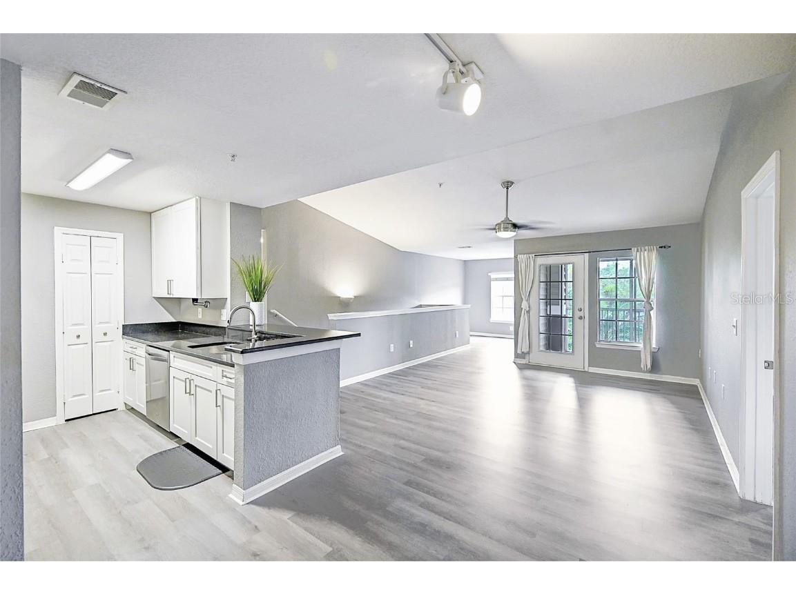 7417 Vista Way #208 Lakewood Ranch FL 34202 A4674765 image6