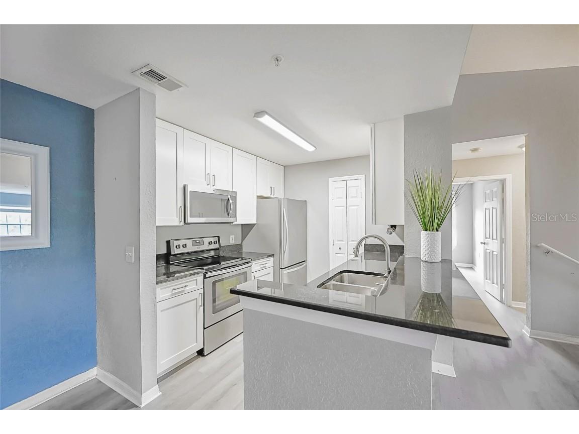 7417 Vista Way #208 Lakewood Ranch FL 34202 A4674765 image7