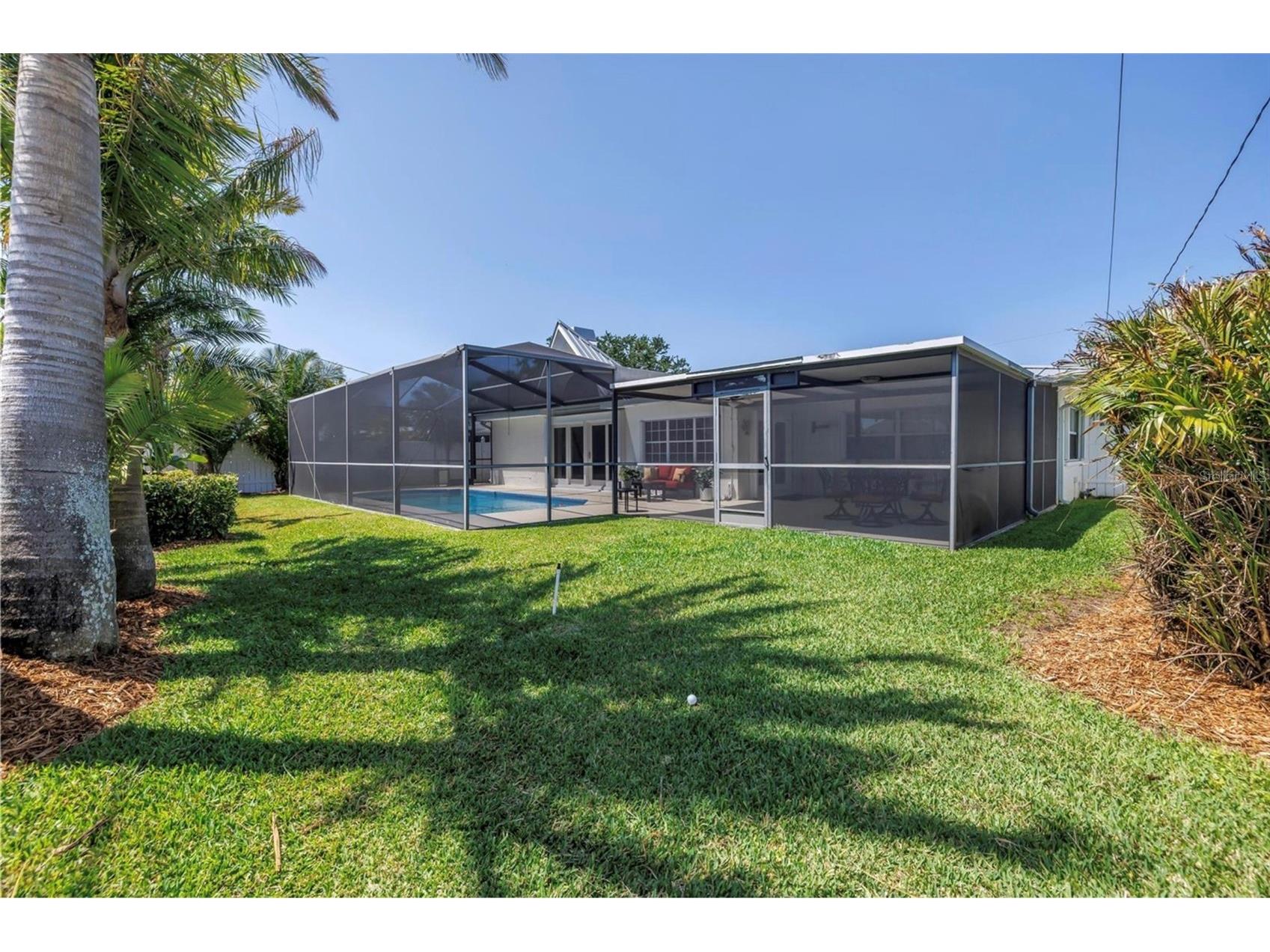 742 45th Avenue NE Saint Petersburg FL 33703 TB8514008 image25