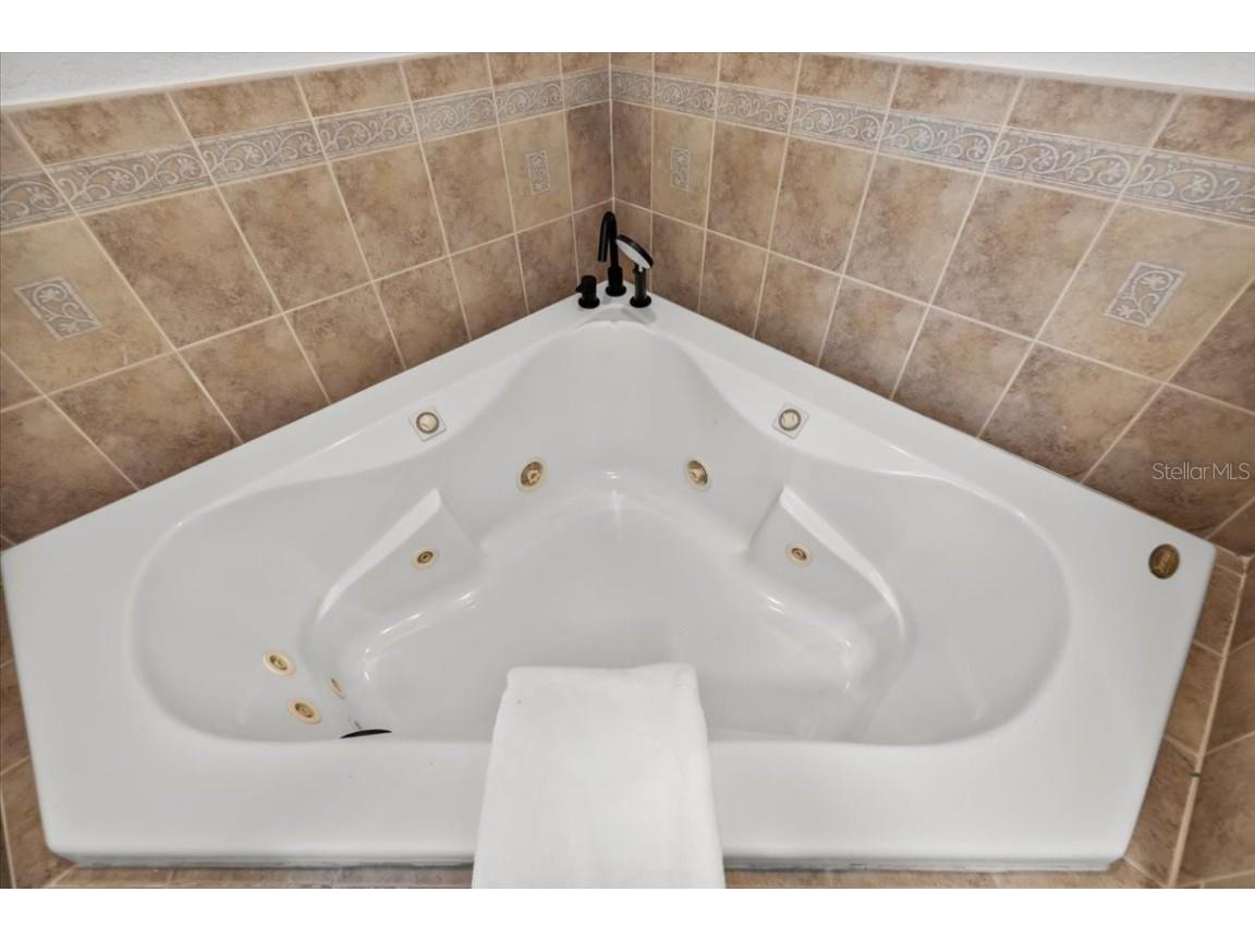 742 91st Avenue N Saint Petersburg FL 33702 TB8446334 image31